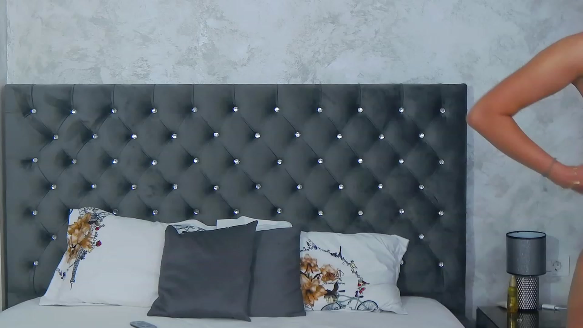 Gallery image thumbnail from NatashaCayo's myfreecams stream on, 07/30/2023, 19:37 image 9 of 20