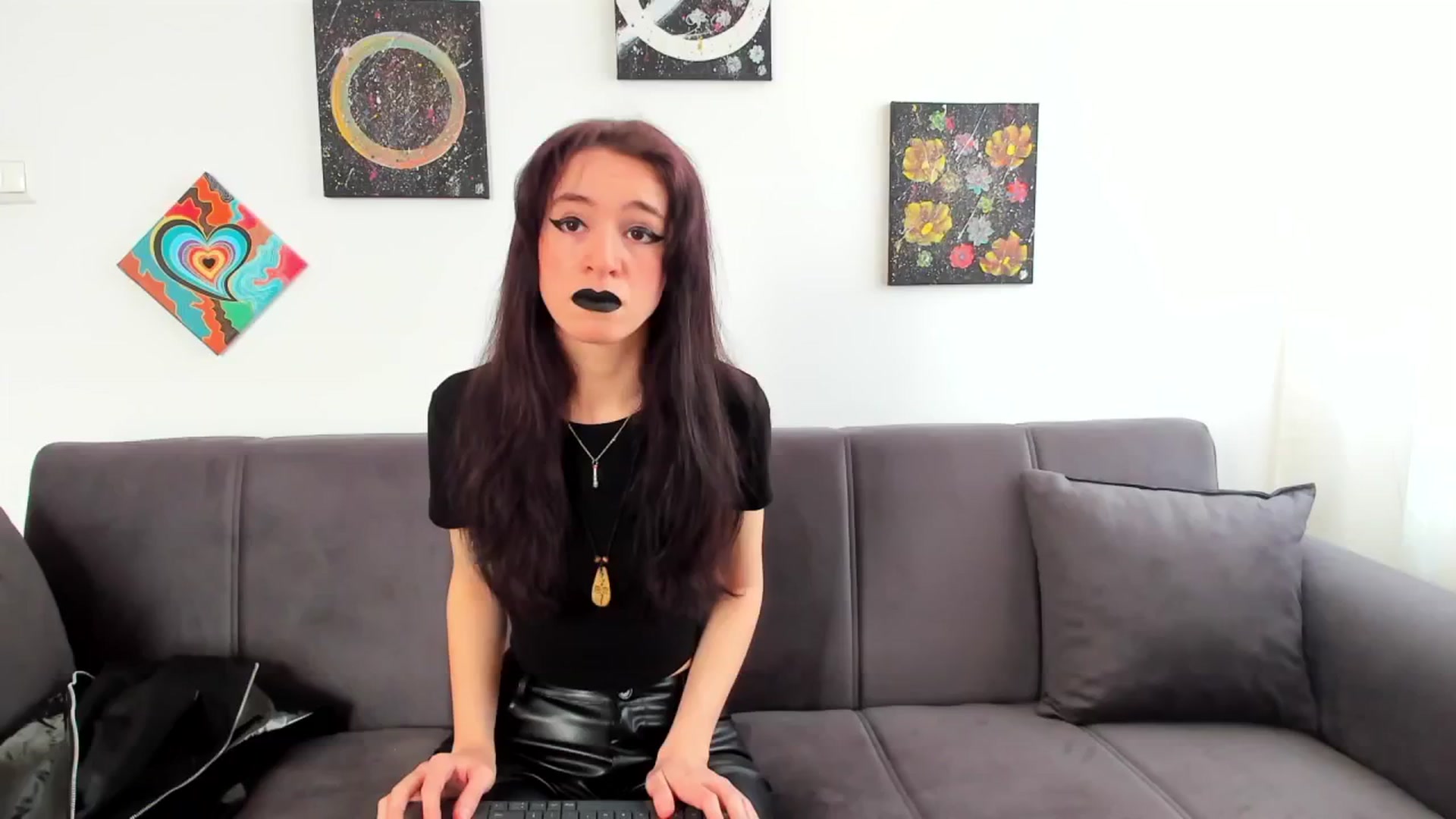 Gallery image thumbnail from NatashaCruise's myfreecams stream on, 04/25/2024, 07:41 image 7 of 20