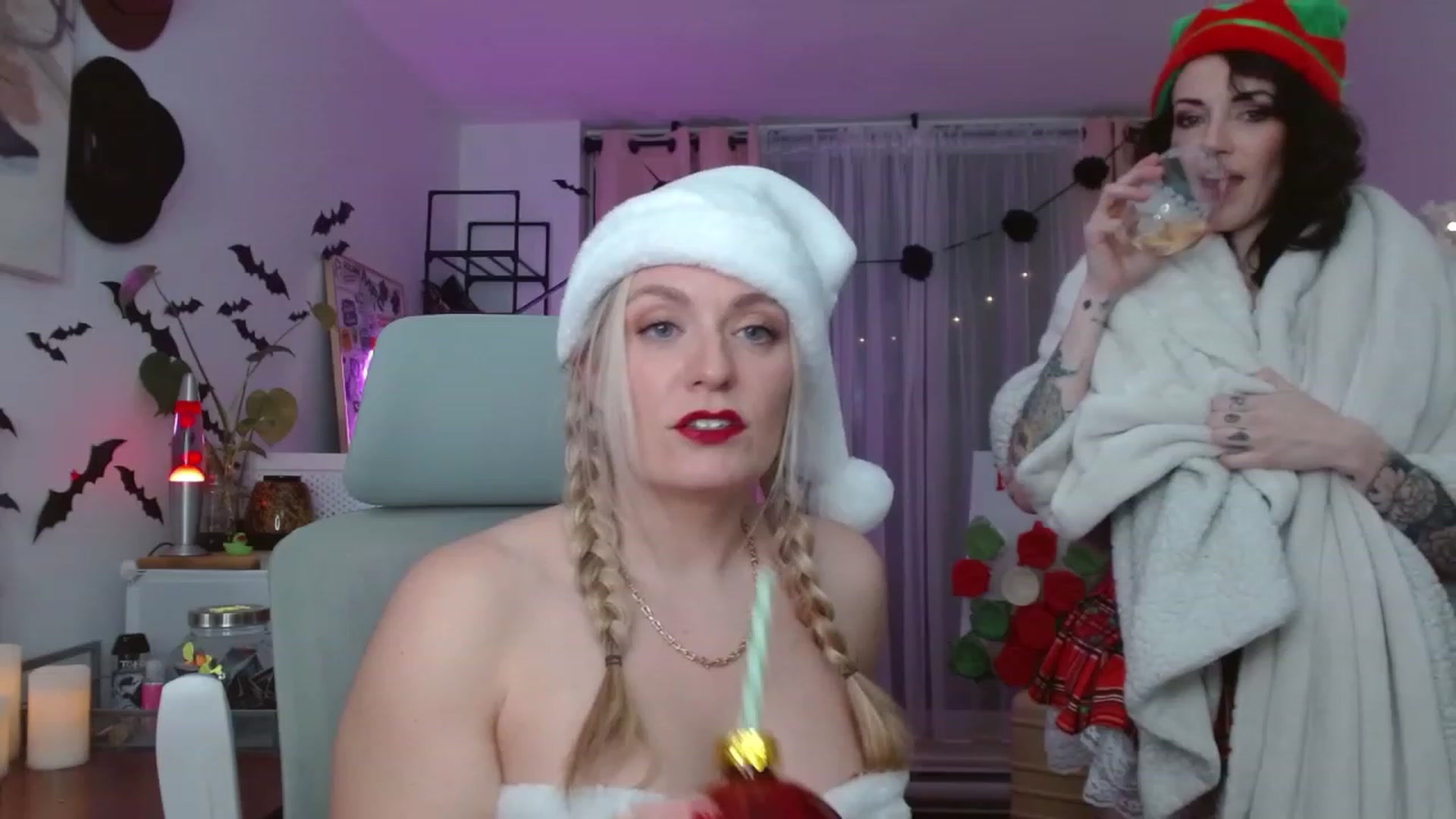 Gallery image thumbnail from NatashaReign's myfreecams stream on, 12/24/2023, 06:14 image 13 of 20