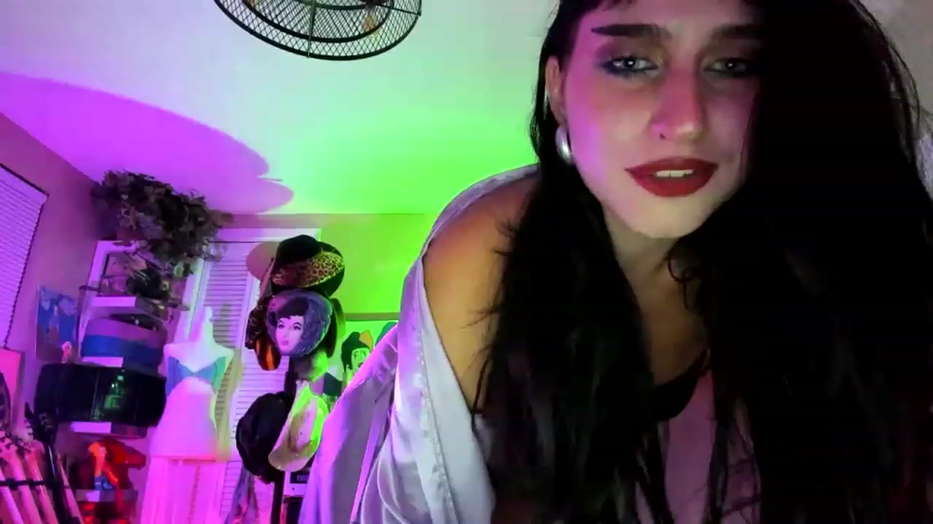 Gallery image thumbnail from NatashaSexxx's myfreecams stream on, 04/27/2023, 06:52 image 19 of 20