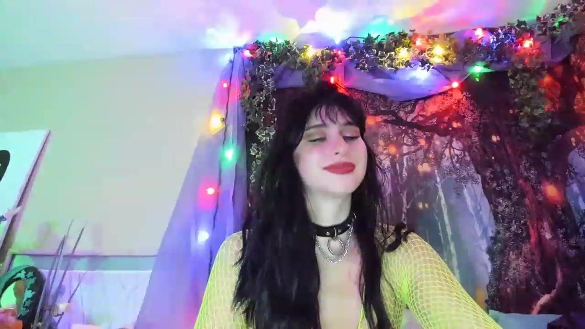 Gallery image thumbnail from NatashaSexxx's myfreecams stream on, 06/04/2023, 09:07 image 17 of 20
