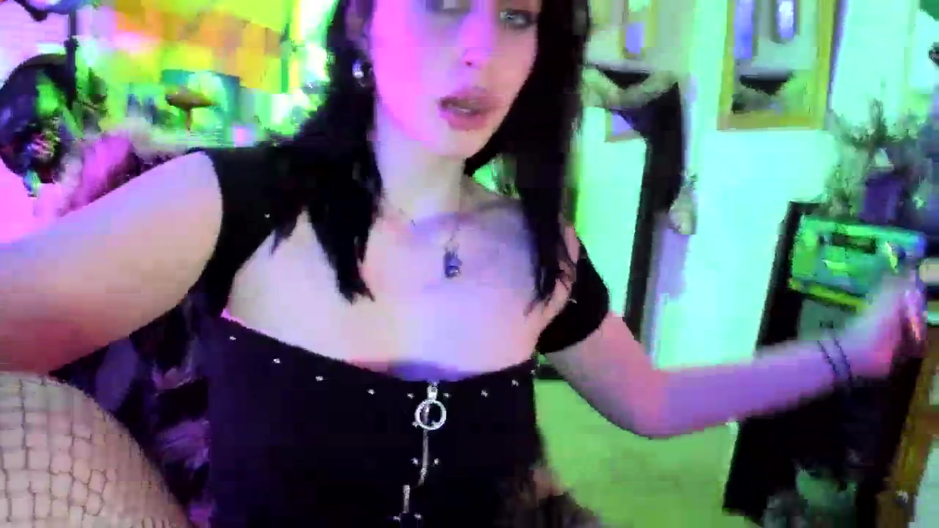 Gallery image thumbnail from NatashaSexxx's myfreecams stream on, 02/18/2024, 07:34 image 10 of 20