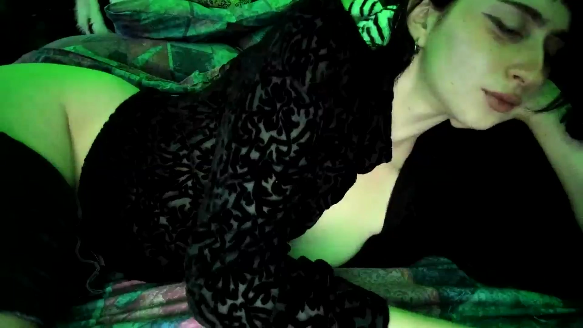 Gallery image thumbnail from NatashaSexxx's myfreecams stream on, 04/25/2025, 09:47 image 18 of 20
