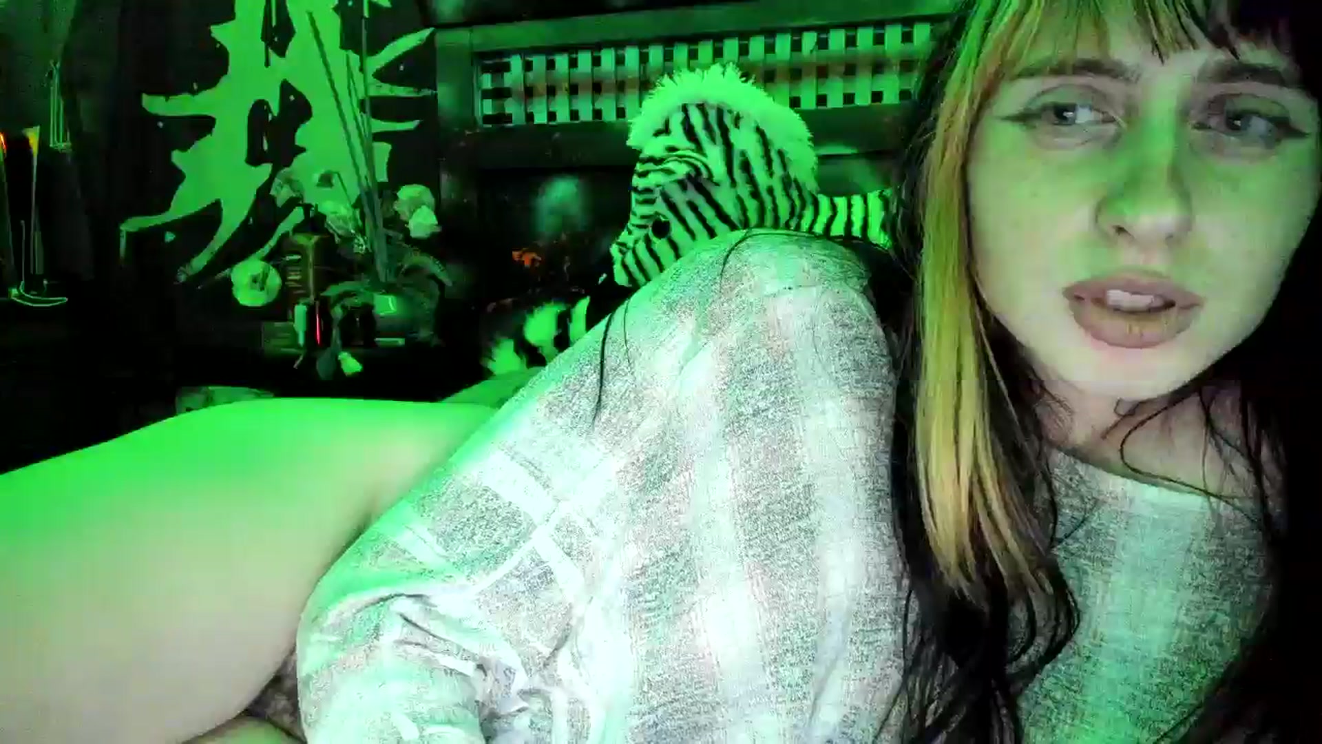 Gallery image thumbnail from NatashaSexxx's myfreecams stream on, 09/10/2025, 10:07 image 17 of 20