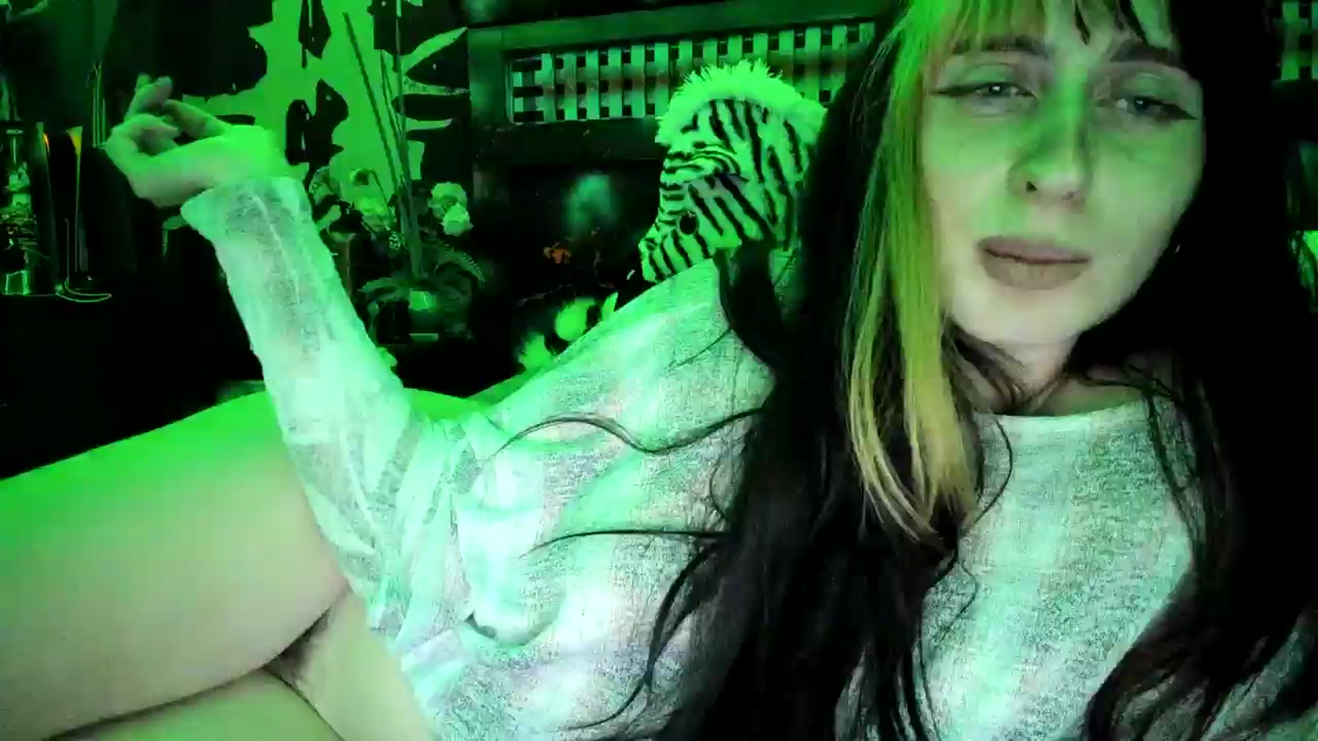 Gallery image thumbnail from NatashaSexxx's myfreecams stream on, 09/10/2025, 10:07 image 14 of 20