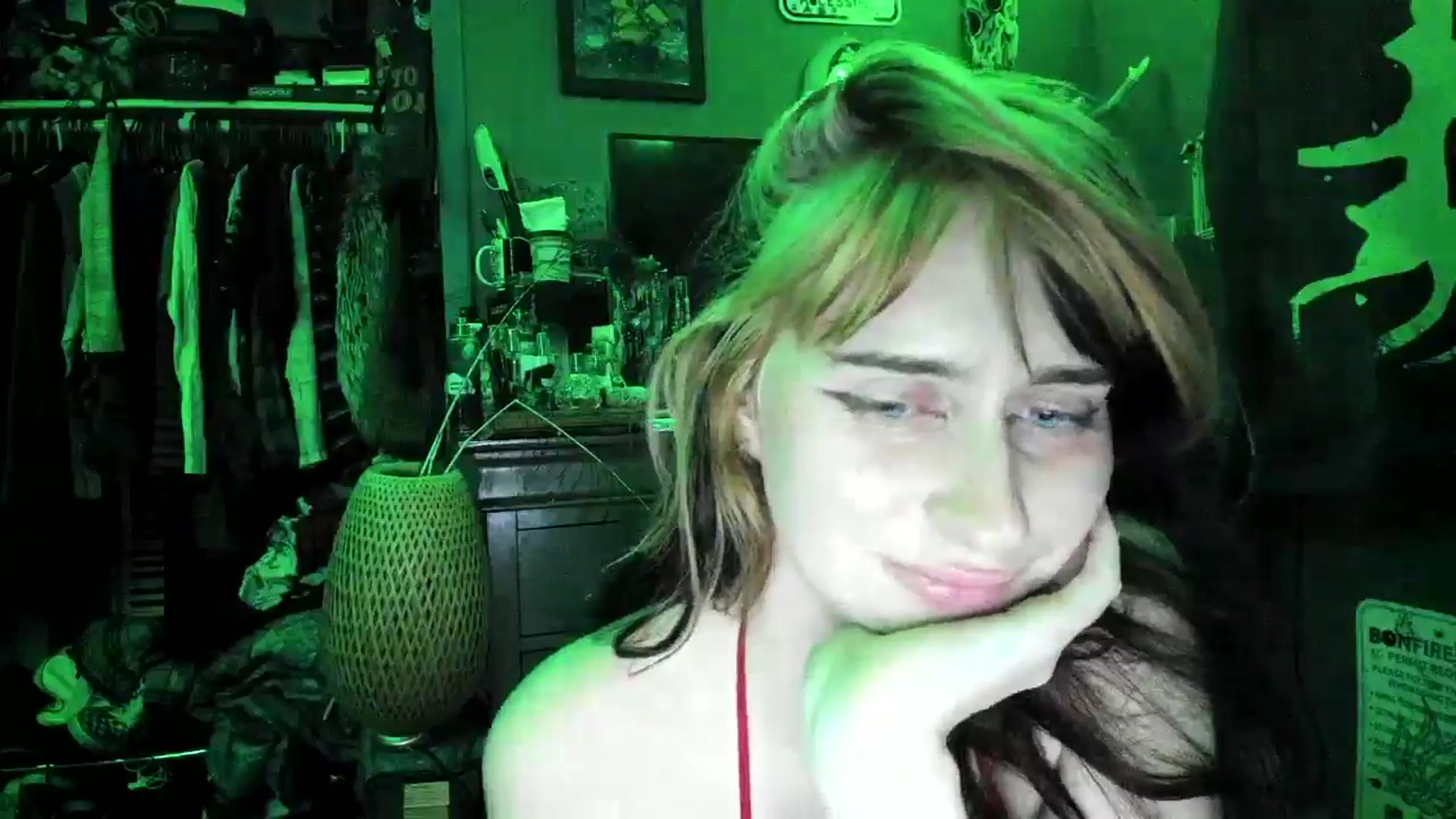 Gallery image thumbnail from NatashaSexxx's myfreecams stream on, 09/12/2025, 10:25 image 3 of 20