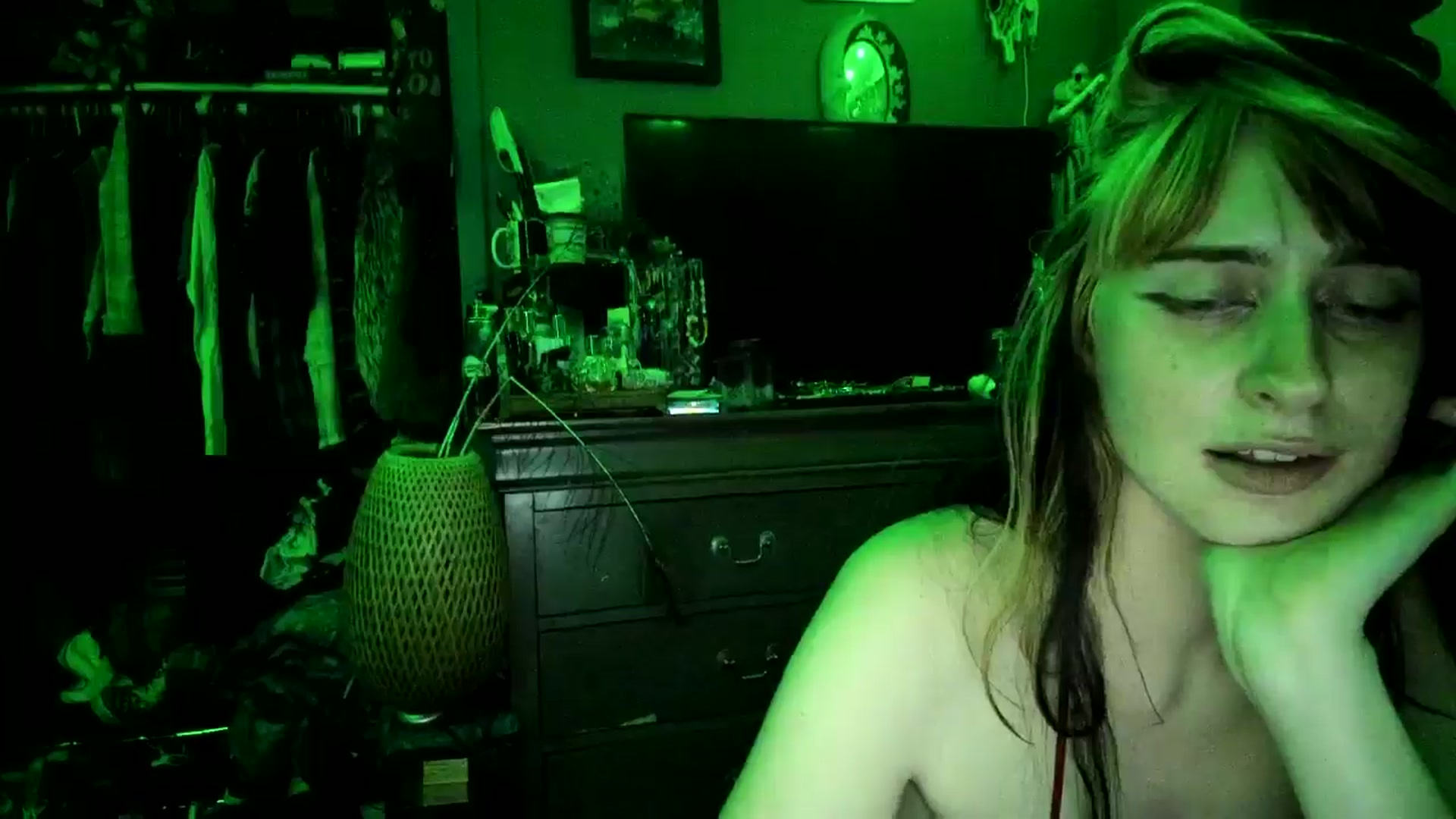 Gallery image thumbnail from NatashaSexxx's myfreecams stream on, 09/12/2025, 10:25 image 11 of 20