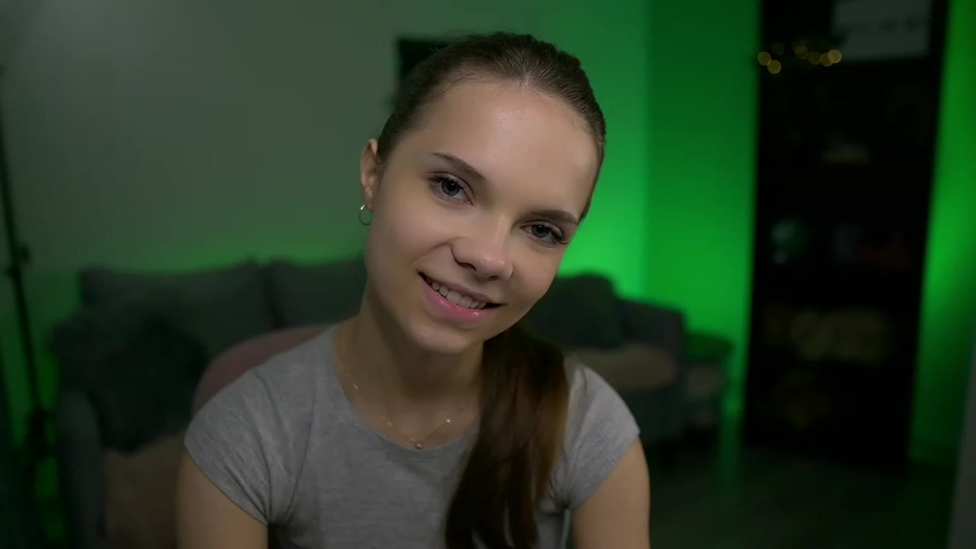 Gallery image thumbnail from Natasha_Malk's myfreecams stream on, 11/18/2022, 14:01 image 17 of 20