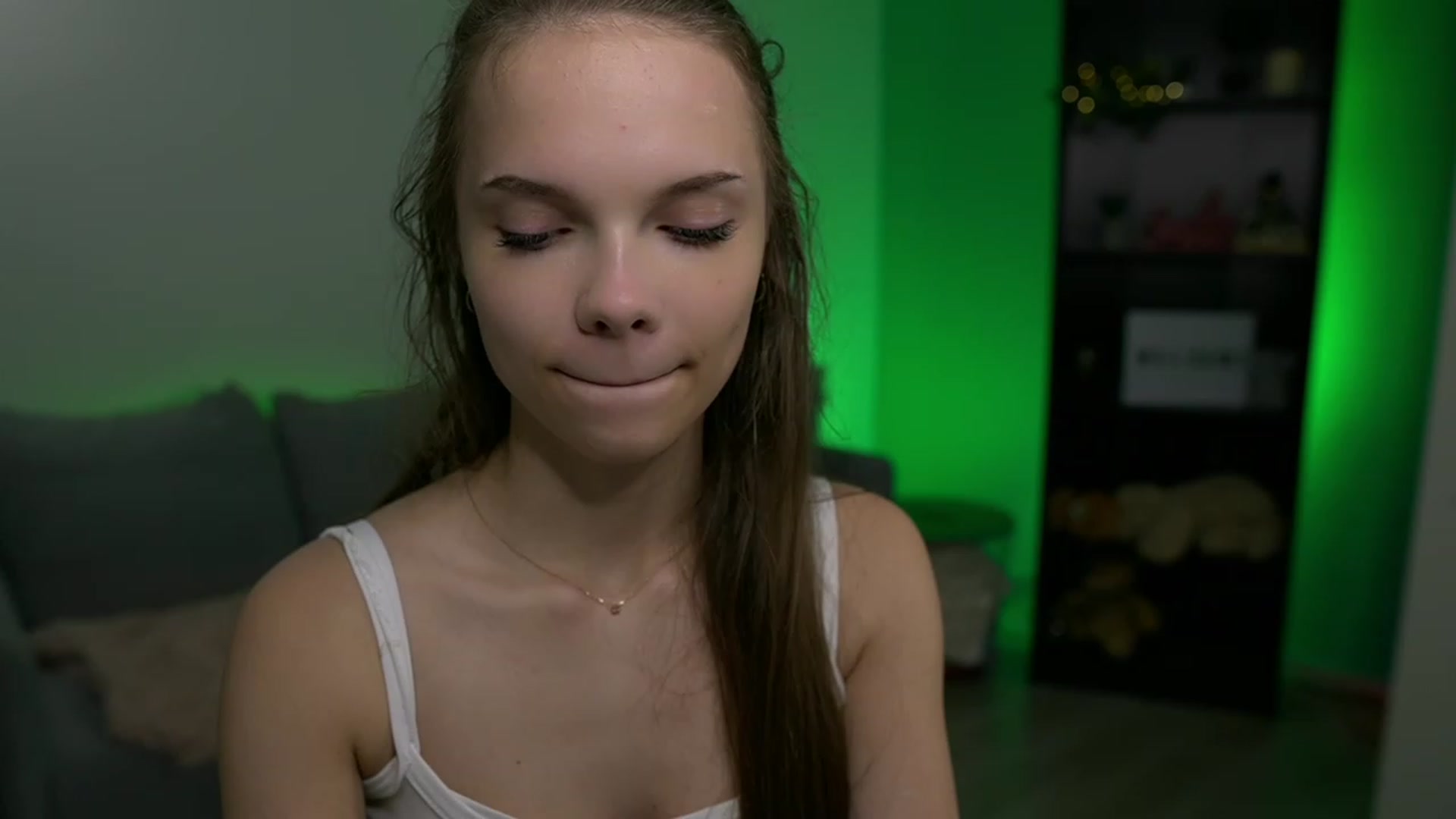 Gallery image thumbnail from Natasha_Malk's myfreecams stream on, 11/20/2022, 15:08 image 3 of 20
