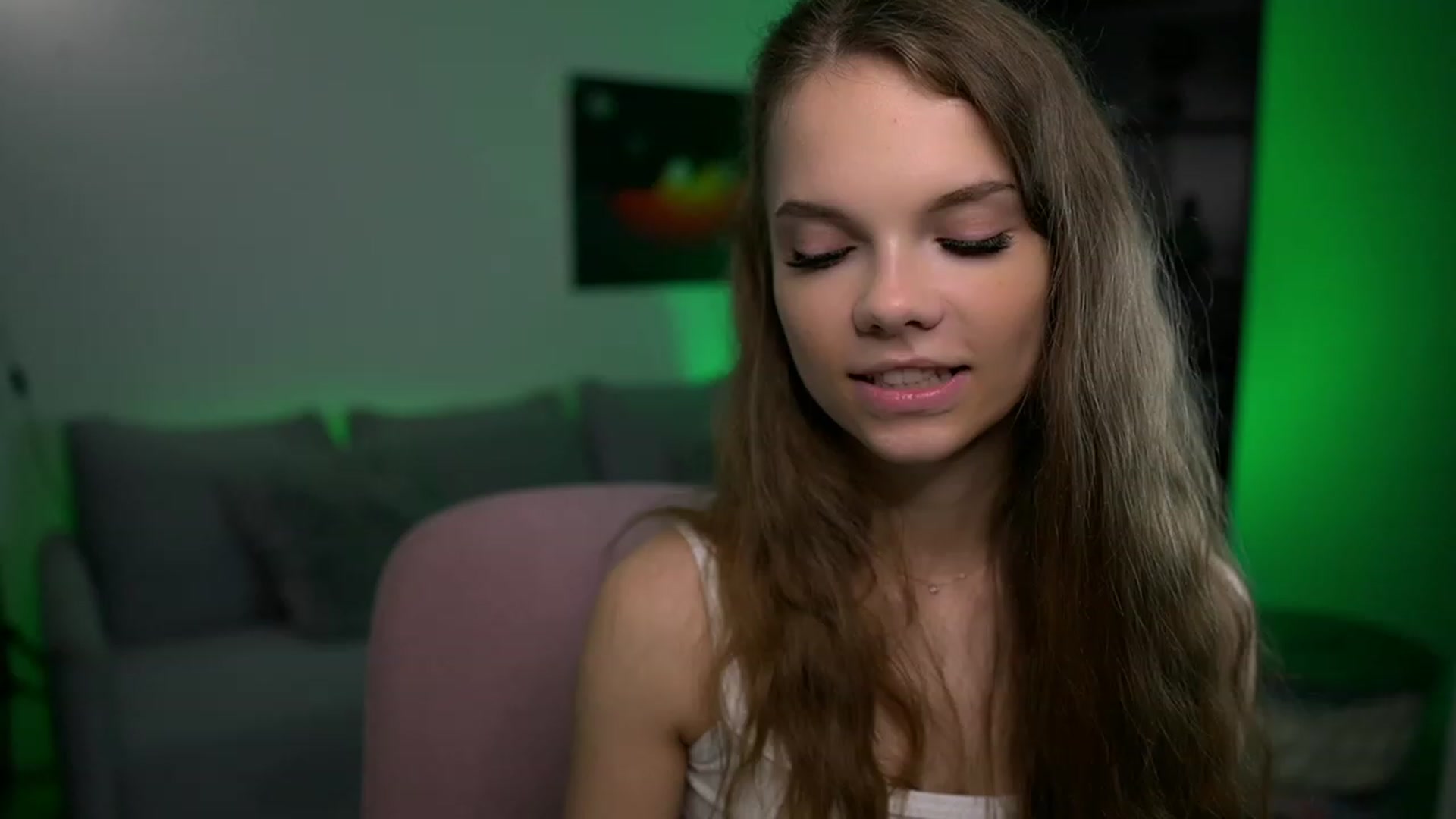 Gallery image thumbnail from Natasha_Malk's myfreecams stream on, 11/22/2022, 16:21 image 17 of 20