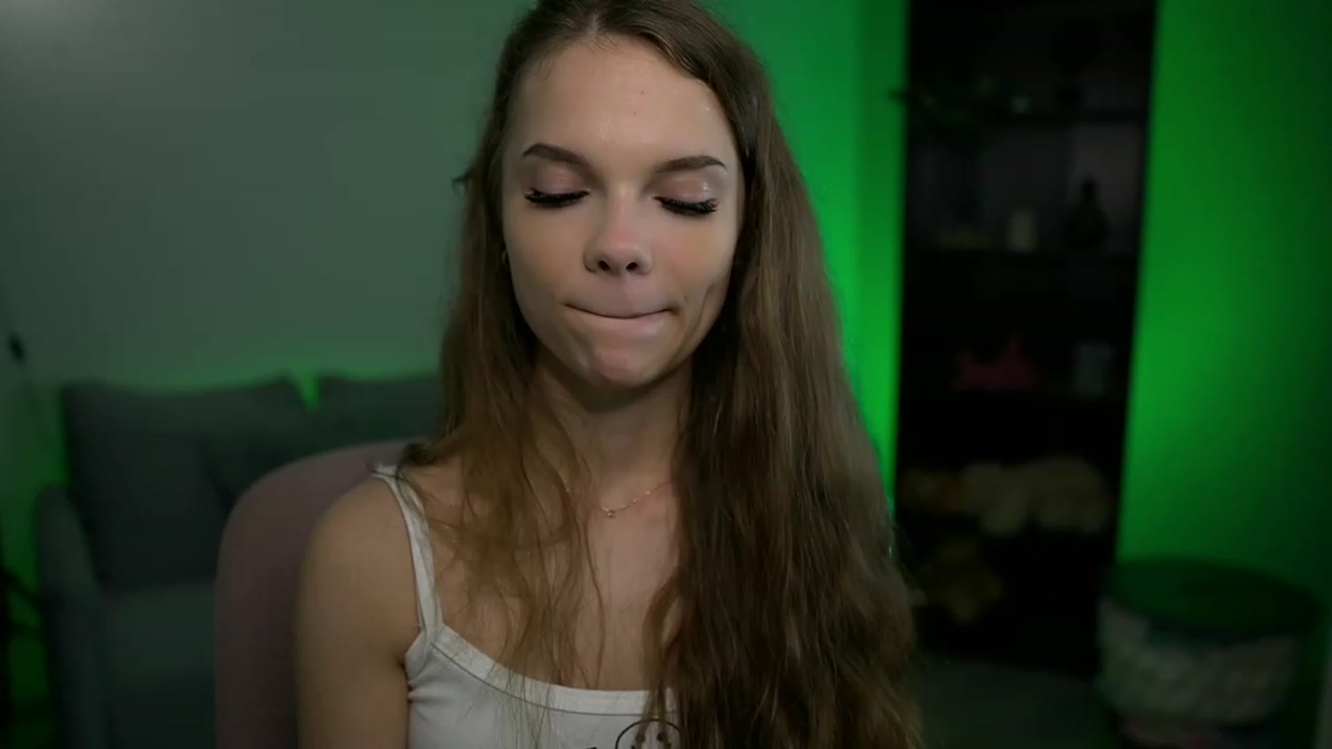 Gallery image thumbnail from Natasha_Malk's myfreecams stream on, 11/22/2022, 16:21 image 13 of 20