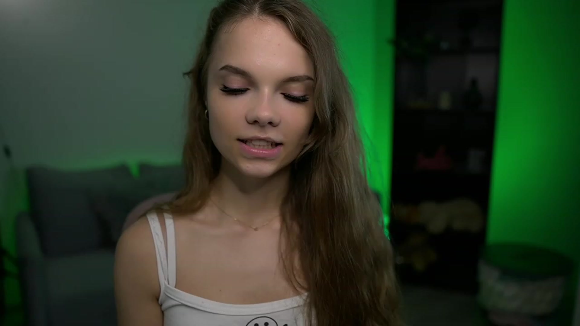 Gallery image thumbnail from Natasha_Malk's myfreecams stream on, 11/22/2022, 16:32 image 15 of 20