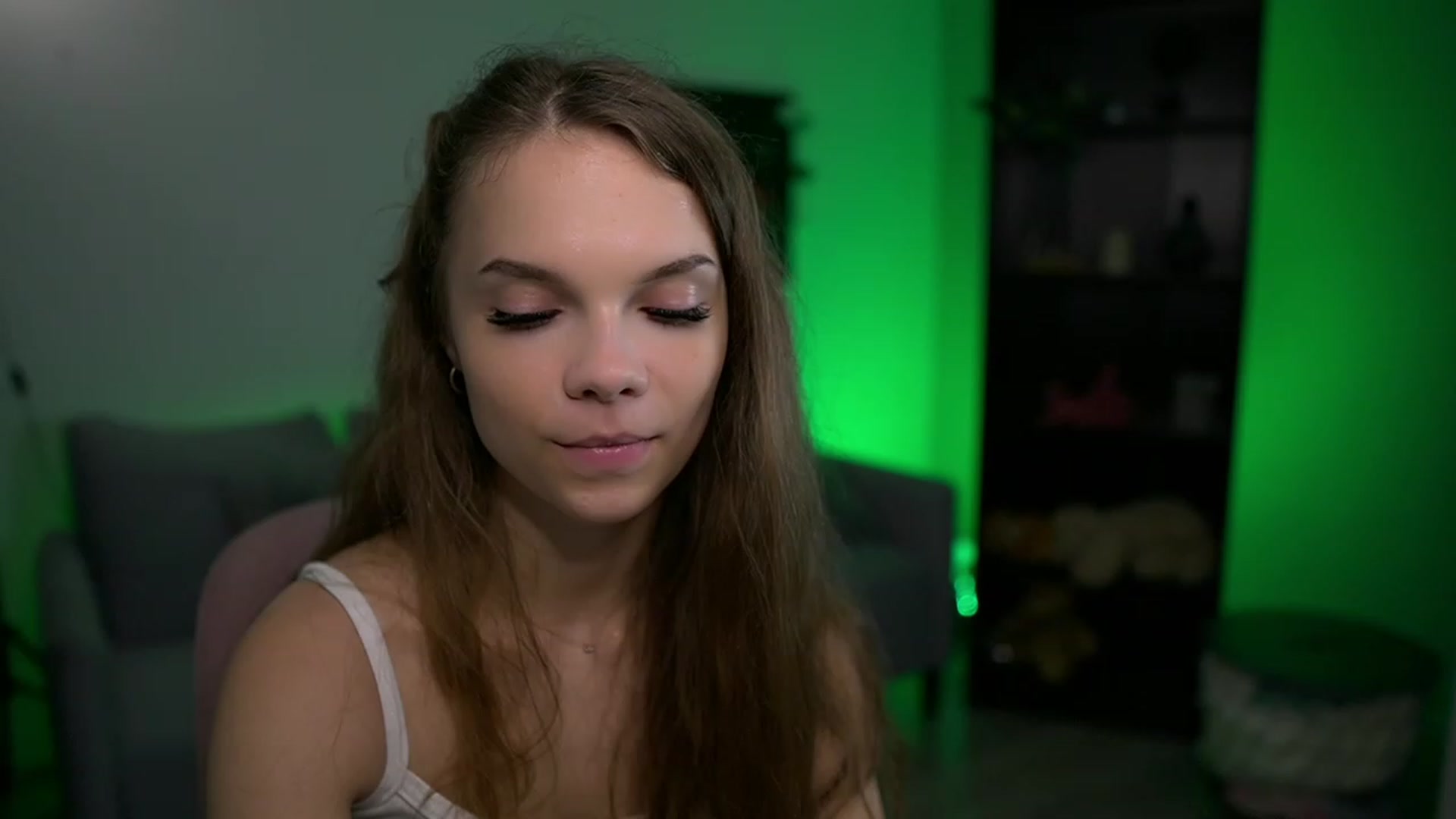 Gallery image thumbnail from Natasha_Malk's myfreecams stream on, 11/22/2022, 17:45 image 10 of 20