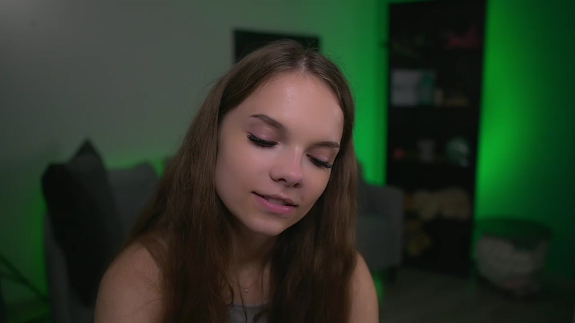 Gallery image thumbnail from Natasha_Malk's myfreecams stream on, 11/23/2022, 15:05 image 3 of 20