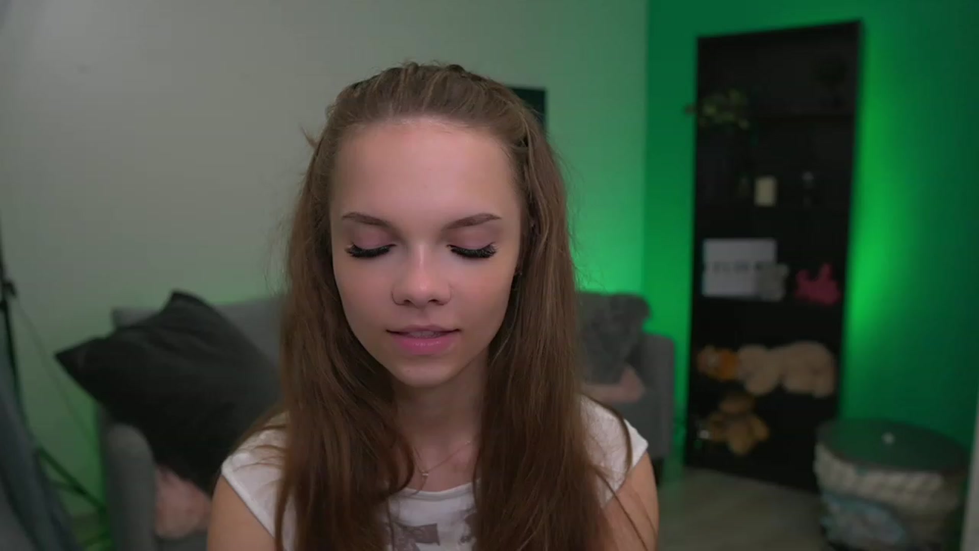 Gallery image thumbnail from Natasha_Malk's myfreecams stream on, 11/25/2022, 15:29 image 2 of 20