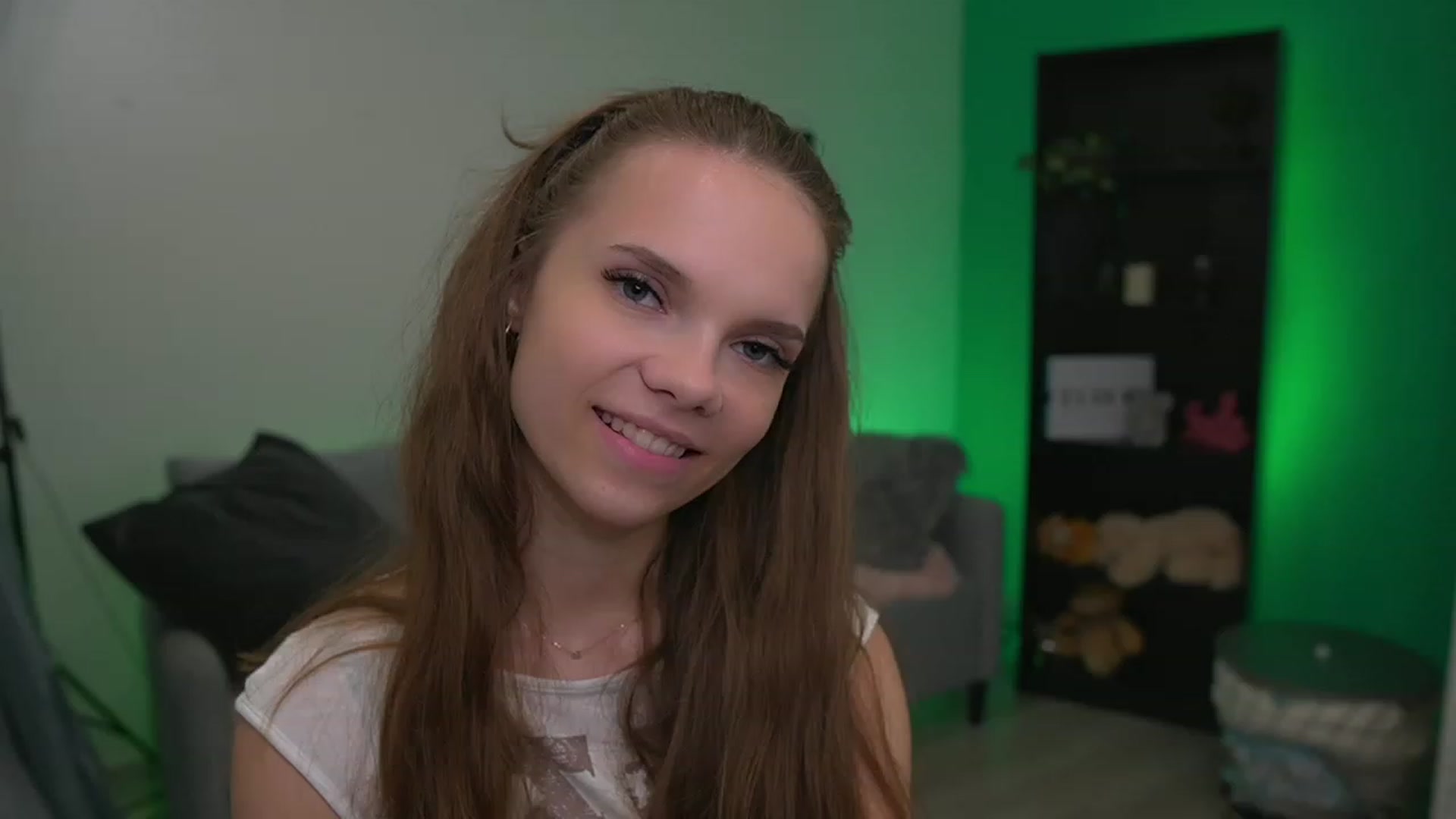 Gallery image thumbnail from Natasha_Malk's myfreecams stream on, 11/25/2022, 16:37 image 5 of 20