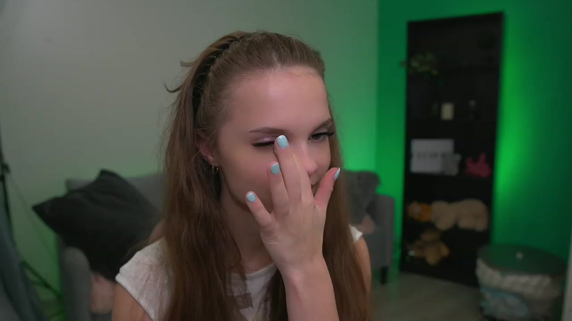 Gallery image thumbnail from Natasha_Malk's myfreecams stream on, 11/25/2022, 16:37 image 18 of 20