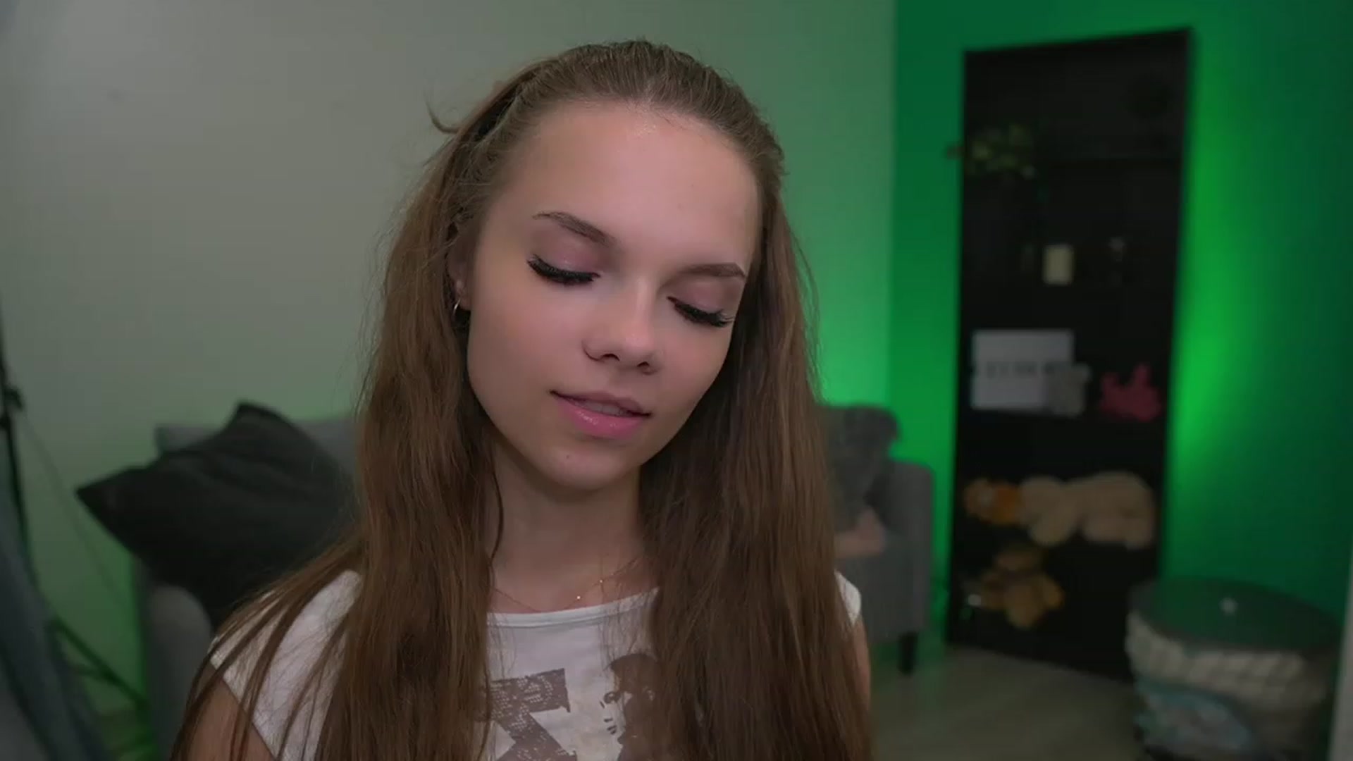 Gallery image thumbnail from Natasha_Malk's myfreecams stream on, 11/25/2022, 17:36 image 4 of 20