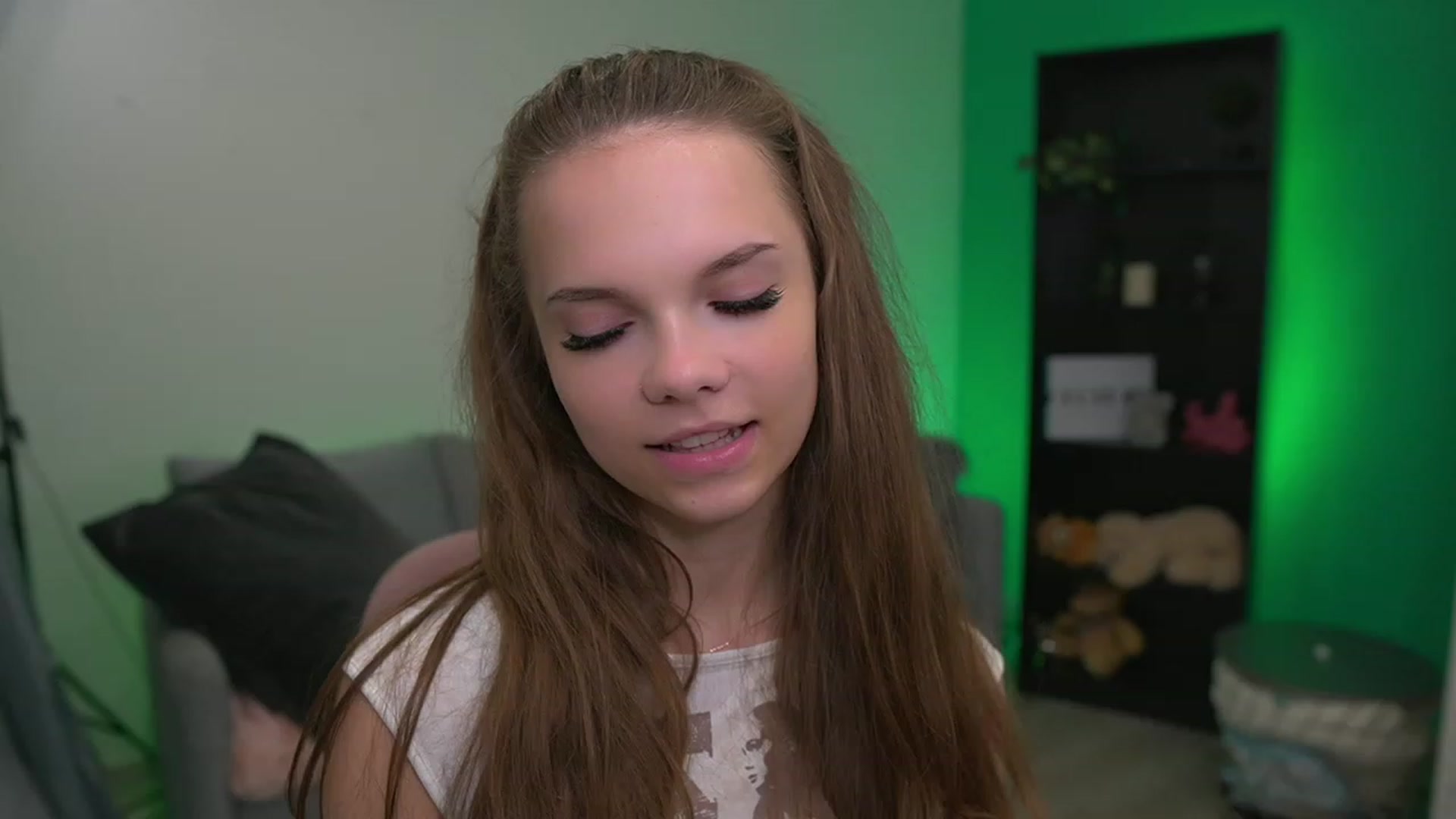 Gallery image thumbnail from Natasha_Malk's myfreecams stream on, 11/25/2022, 17:36 image 5 of 20