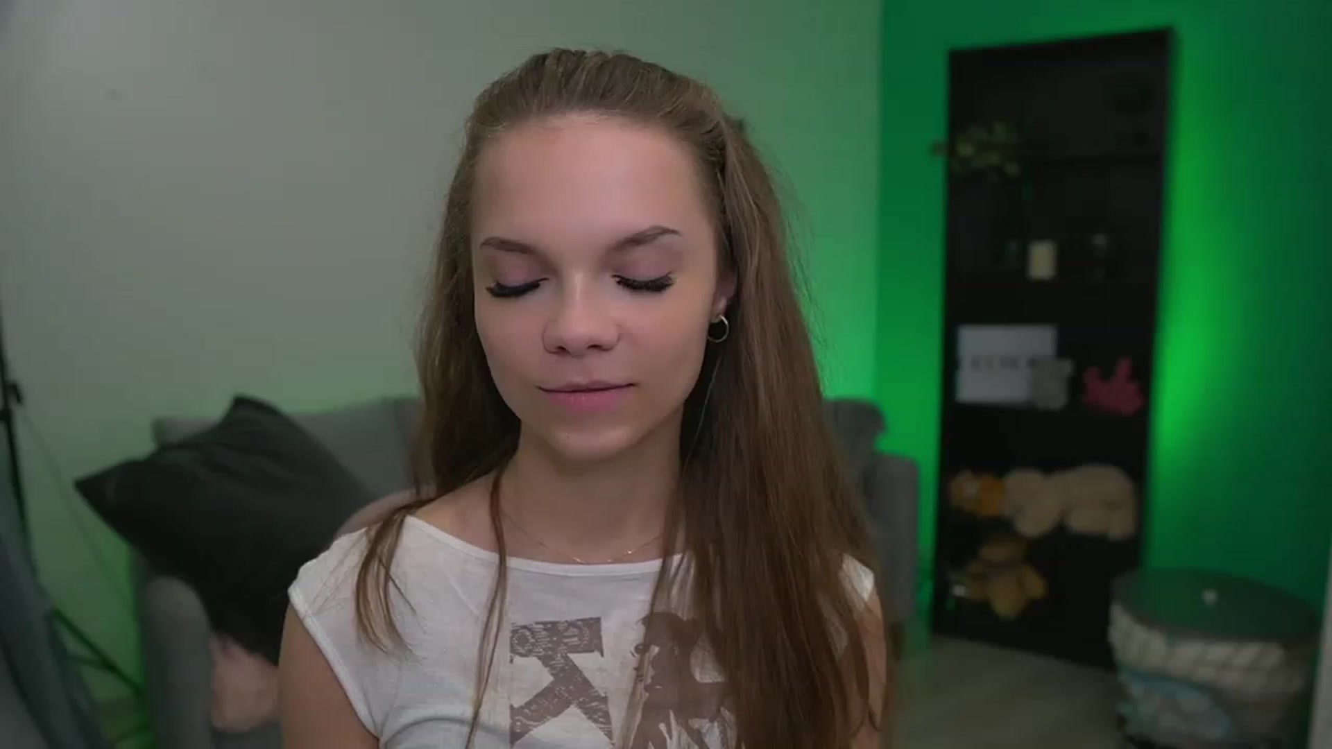Gallery image thumbnail from Natasha_Malk's myfreecams stream on, 11/25/2022, 17:36 image 18 of 20
