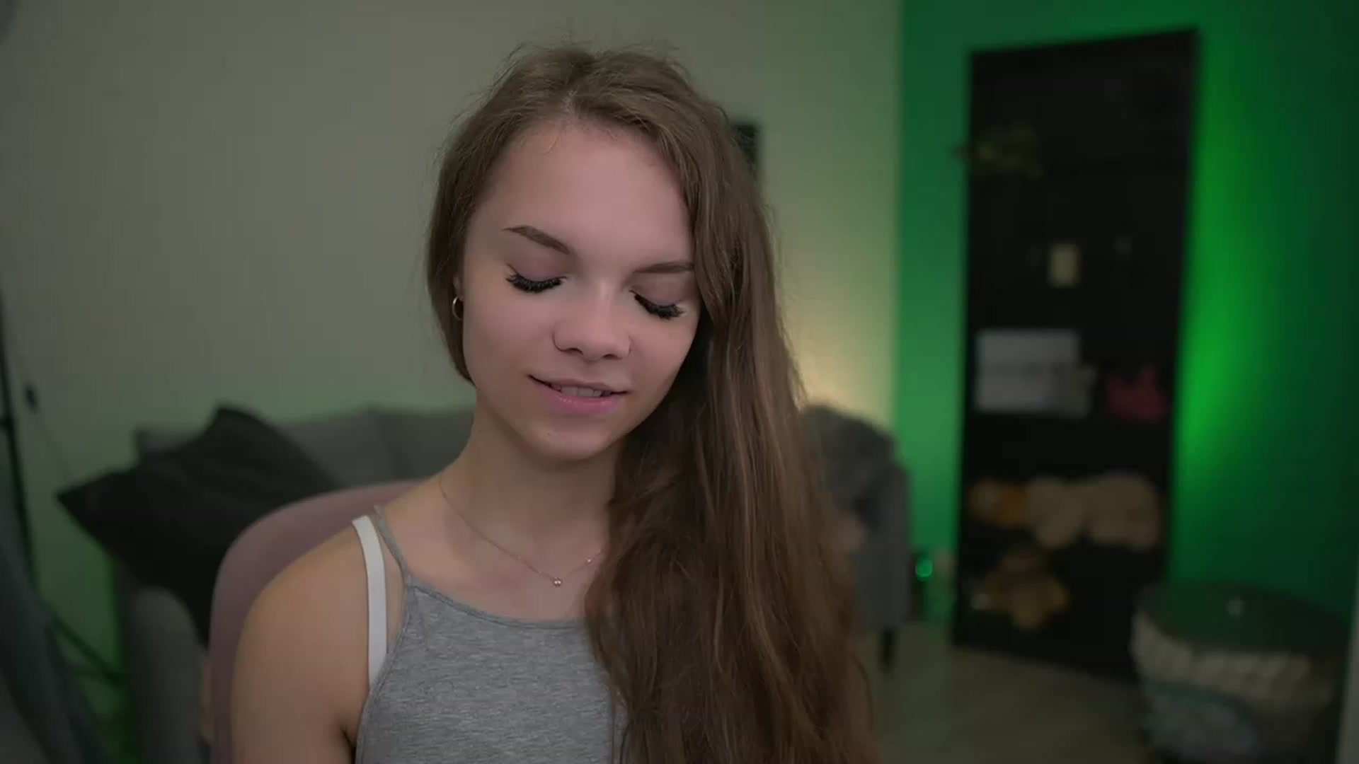 Gallery image thumbnail from Natasha_Malk's myfreecams stream on, 11/27/2022, 14:02 image 17 of 20