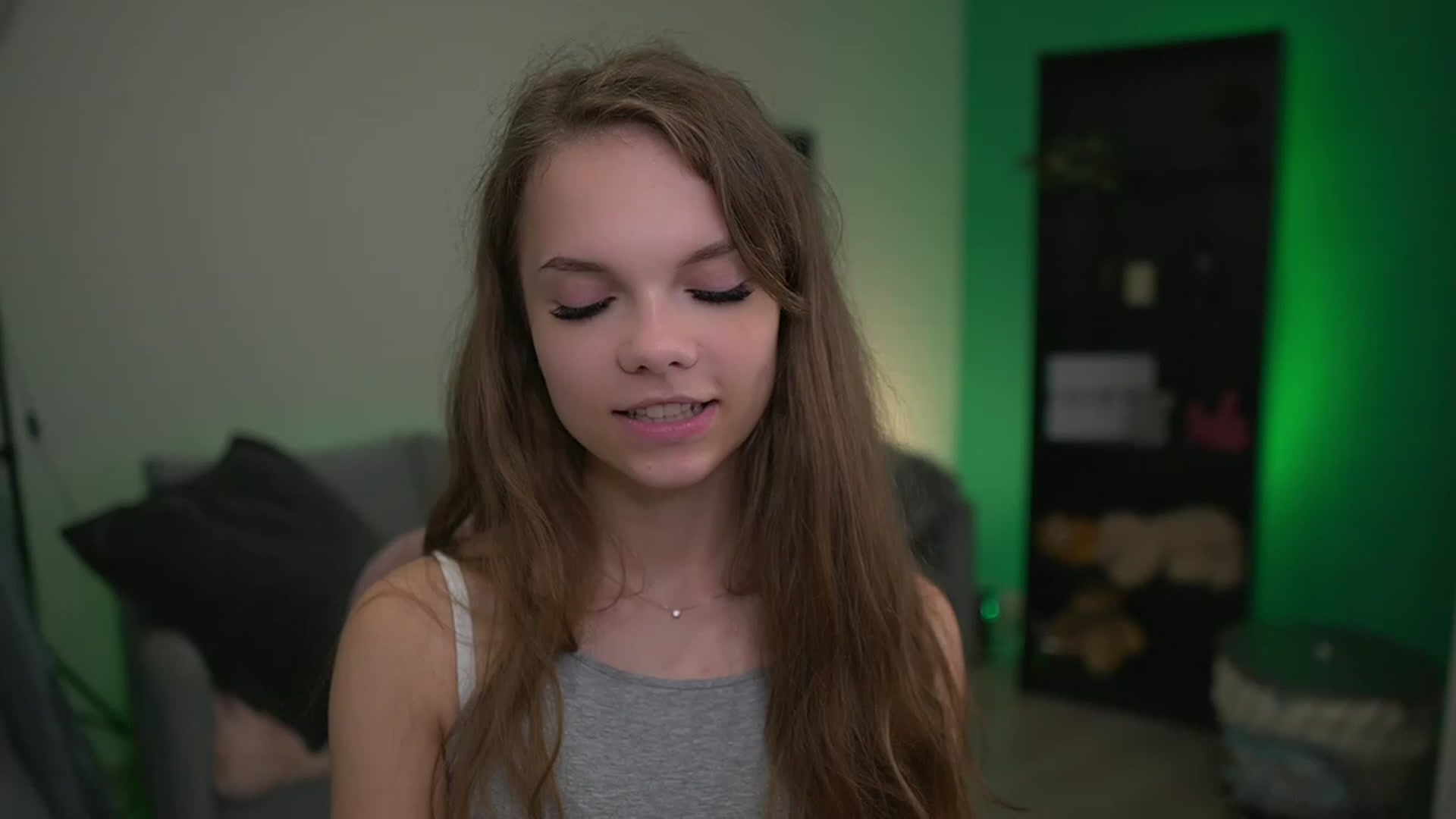 Gallery image thumbnail from Natasha_Malk's myfreecams stream on, 11/27/2022, 17:12 image 14 of 20