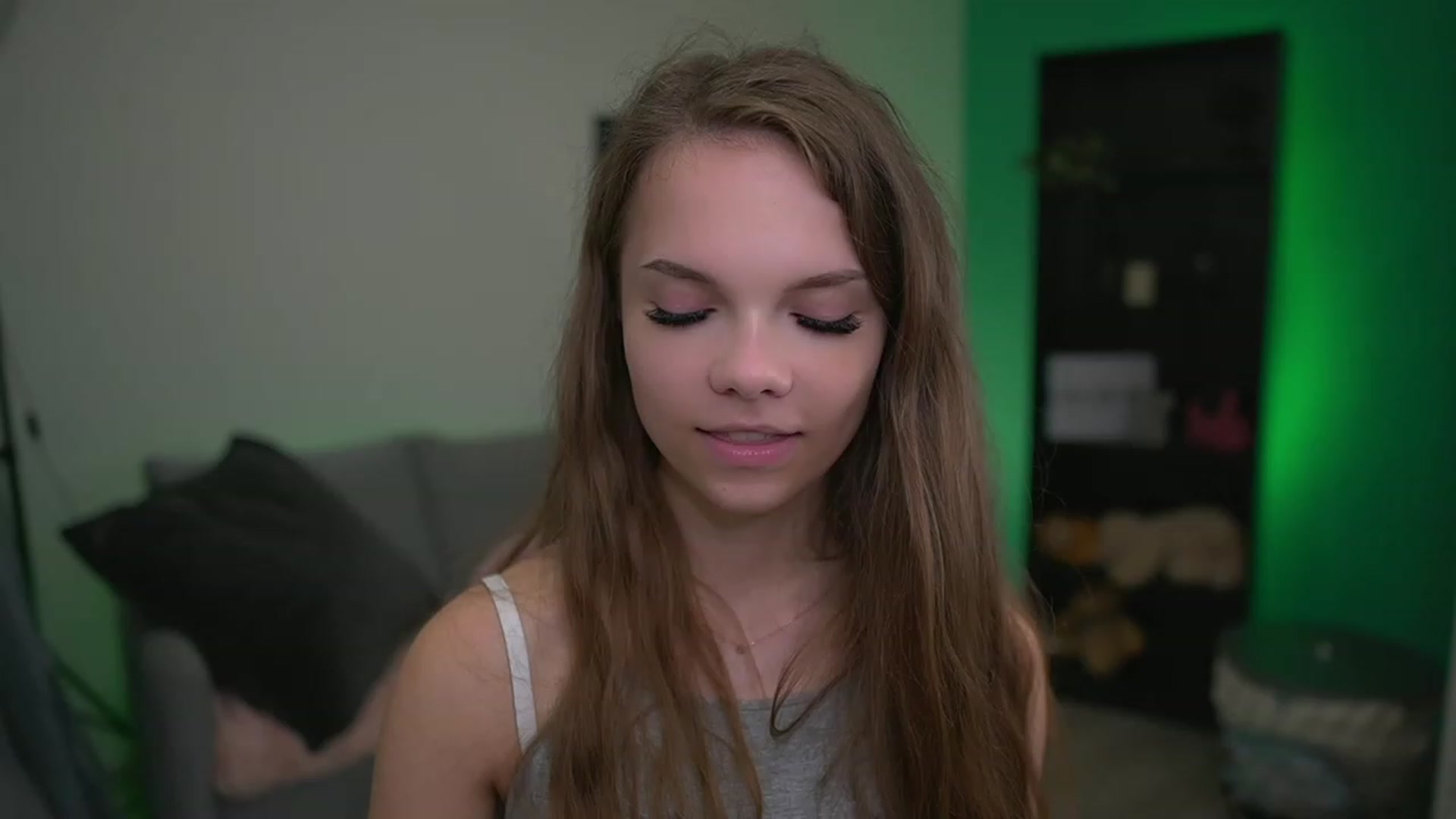 Gallery image thumbnail from Natasha_Malk's myfreecams stream on, 11/27/2022, 17:12 image 3 of 20