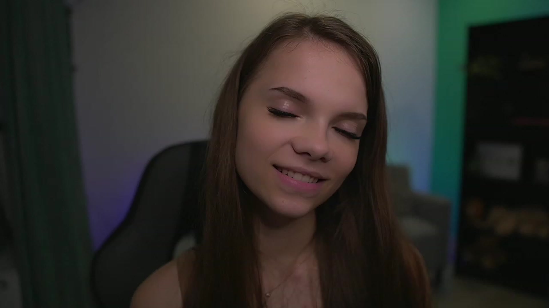 Gallery image thumbnail from Natasha_Malk's myfreecams stream on, 11/29/2022, 14:25 image 8 of 20