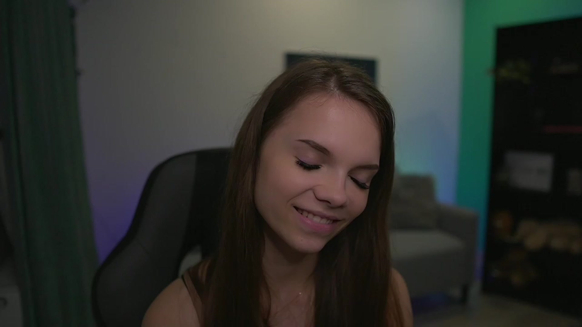 Gallery image thumbnail from Natasha_Malk's myfreecams stream on, 11/29/2022, 14:25 image 10 of 20