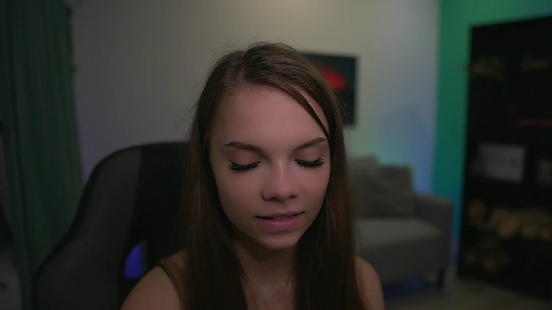Gallery image thumbnail from Natasha_Malk's myfreecams stream on, 11/29/2022, 14:25 image 18 of 20