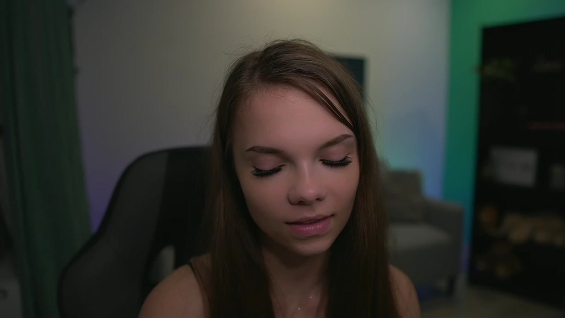 Gallery image thumbnail from Natasha_Malk's myfreecams stream on, 11/29/2022, 14:25 image 15 of 20
