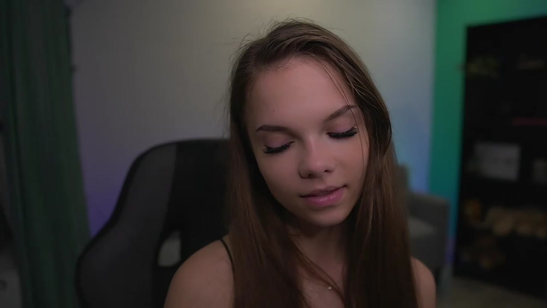 Gallery image thumbnail from Natasha_Malk's myfreecams stream on, 11/29/2022, 15:23 image 11 of 20