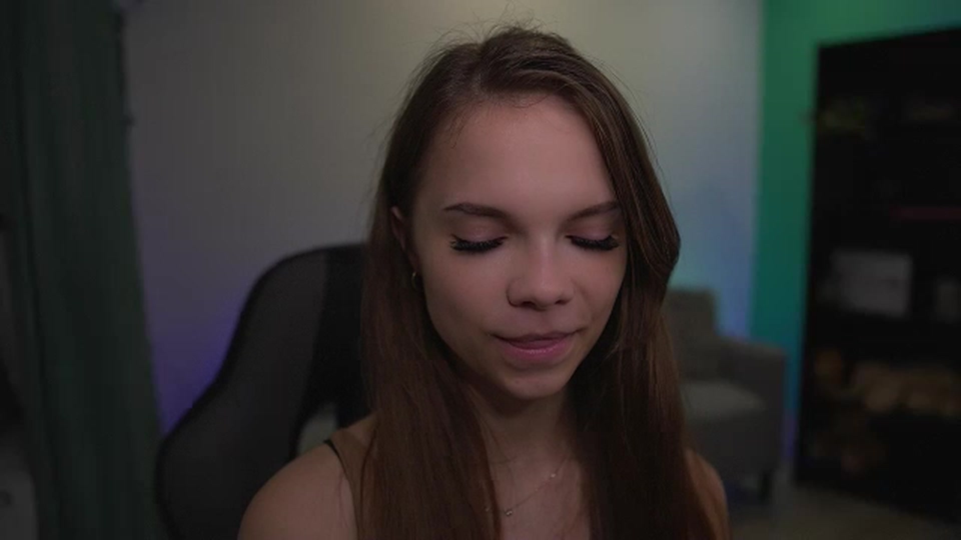 Gallery image thumbnail from Natasha_Malk's myfreecams stream on, 11/29/2022, 17:02 image 15 of 20