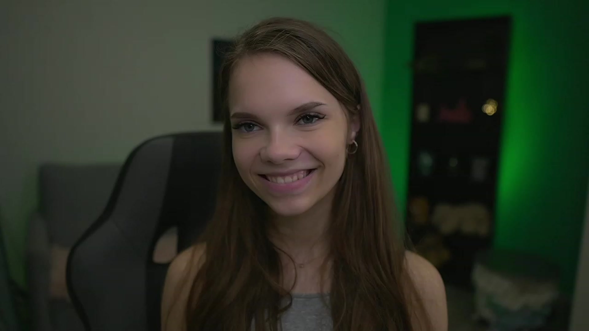 Gallery image thumbnail from Natasha_Malk's myfreecams stream on, 12/02/2022, 14:10 image 18 of 20