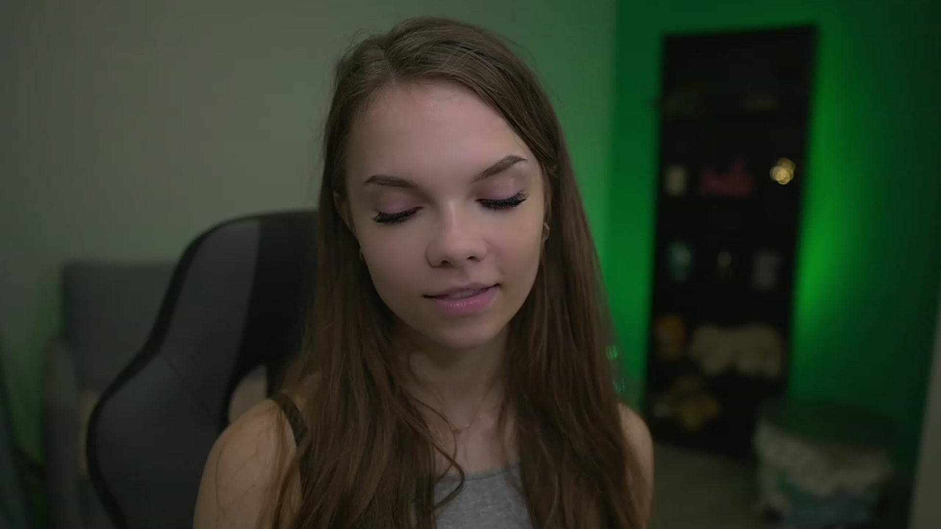 Gallery image thumbnail from Natasha_Malk's myfreecams stream on, 12/02/2022, 14:10 image 17 of 20