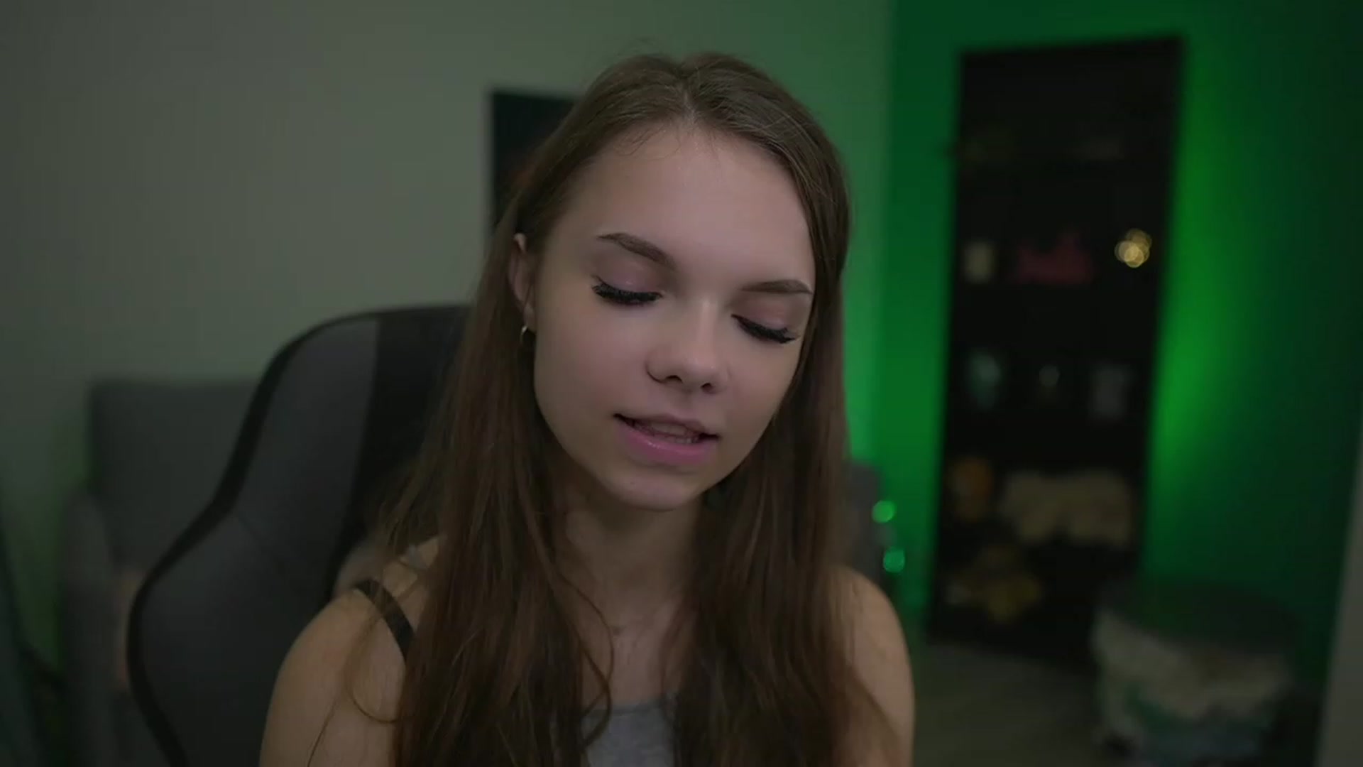 Gallery image thumbnail from Natasha_Malk's myfreecams stream on, 12/02/2022, 14:10 image 19 of 20