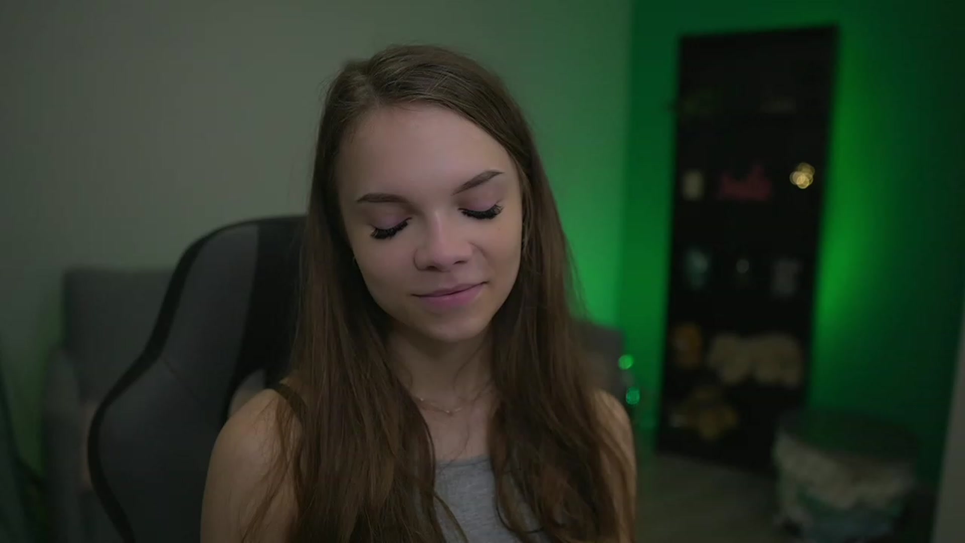 Gallery image thumbnail from Natasha_Malk's myfreecams stream on, 12/02/2022, 14:10 image 1 of 20
