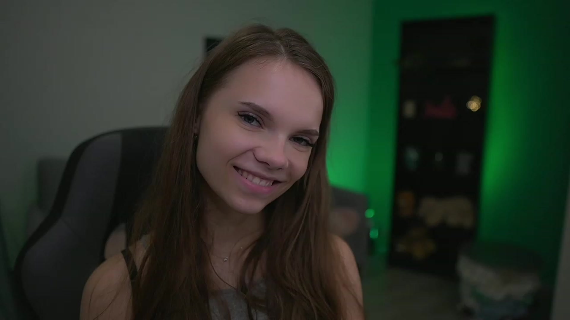 Gallery image thumbnail from Natasha_Malk's myfreecams stream on, 12/02/2022, 14:10 image 13 of 20