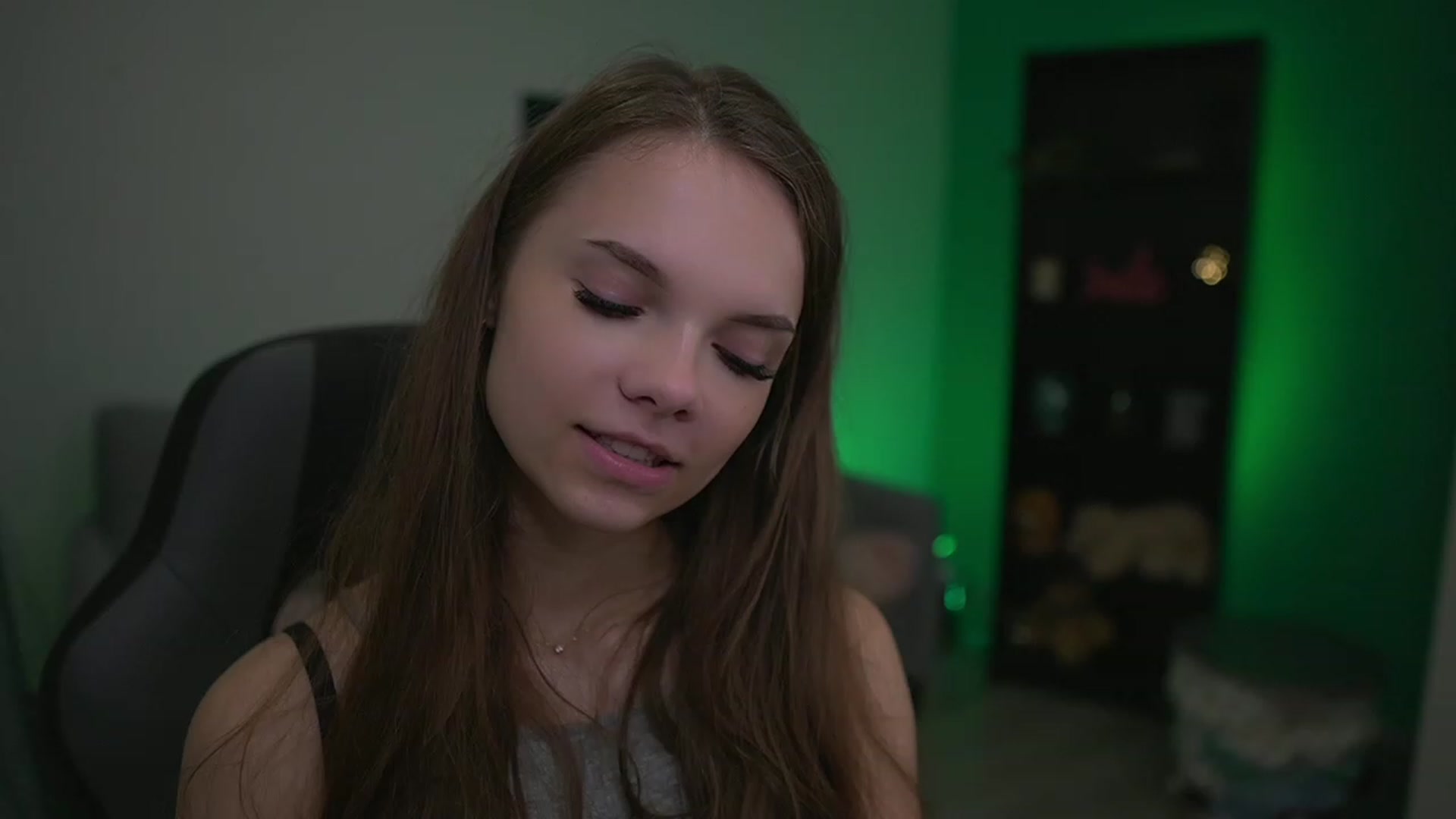 Gallery image thumbnail from Natasha_Malk's myfreecams stream on, 12/02/2022, 14:10 image 12 of 20
