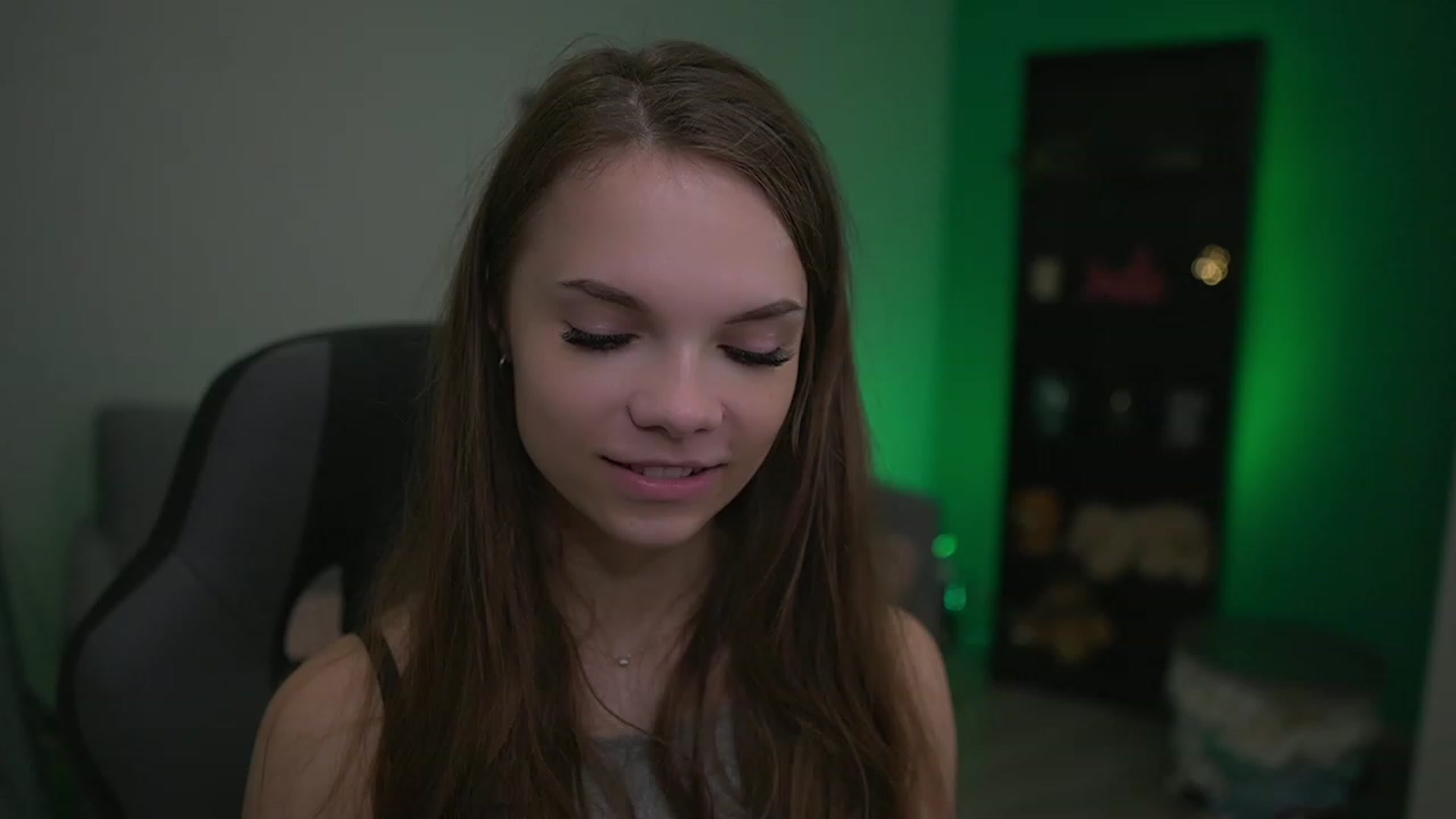 Gallery image thumbnail from Natasha_Malk's myfreecams stream on, 12/02/2022, 14:10 image 14 of 20