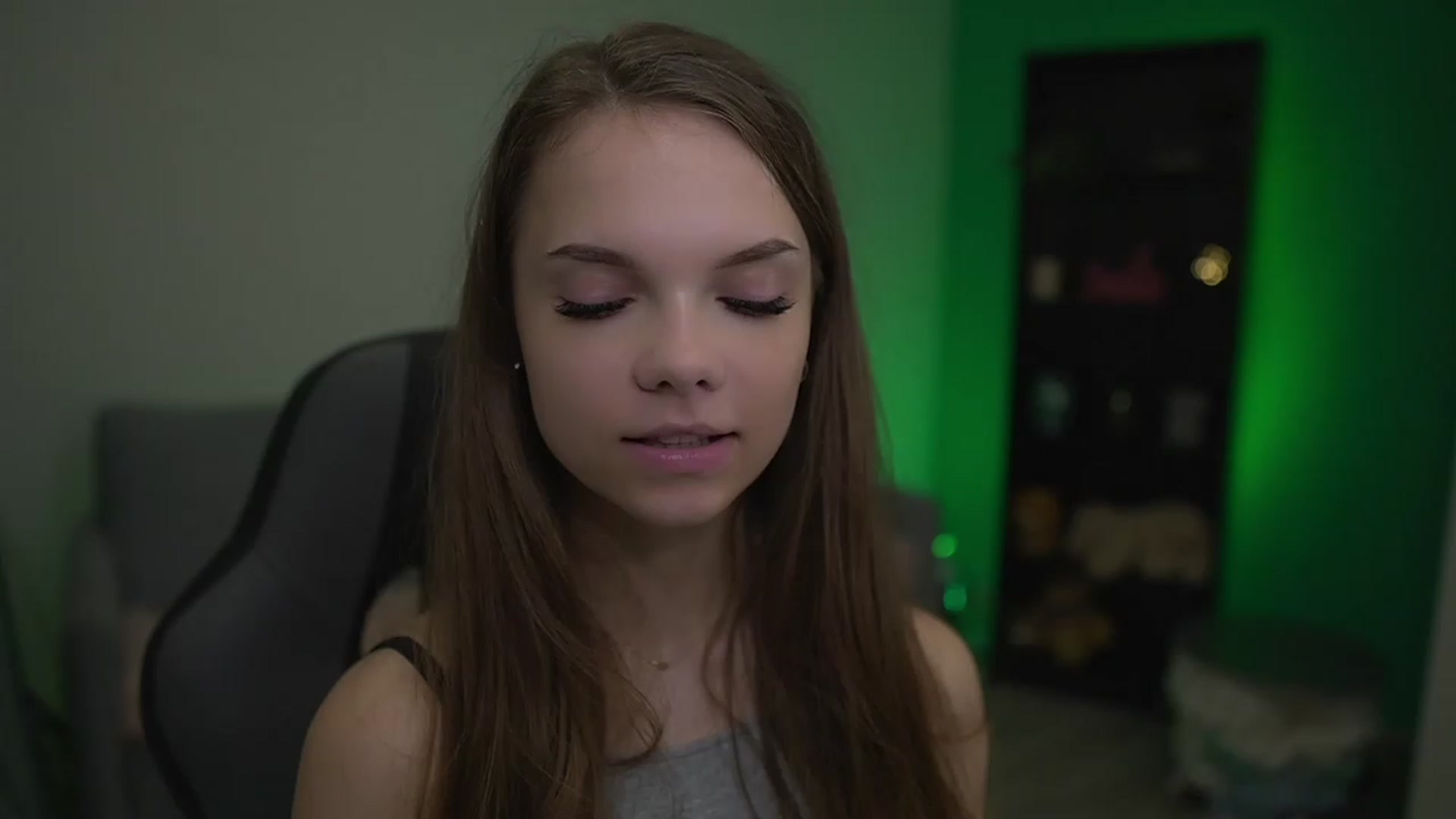 Gallery image thumbnail from Natasha_Malk's myfreecams stream on, 12/02/2022, 14:35 image 12 of 20