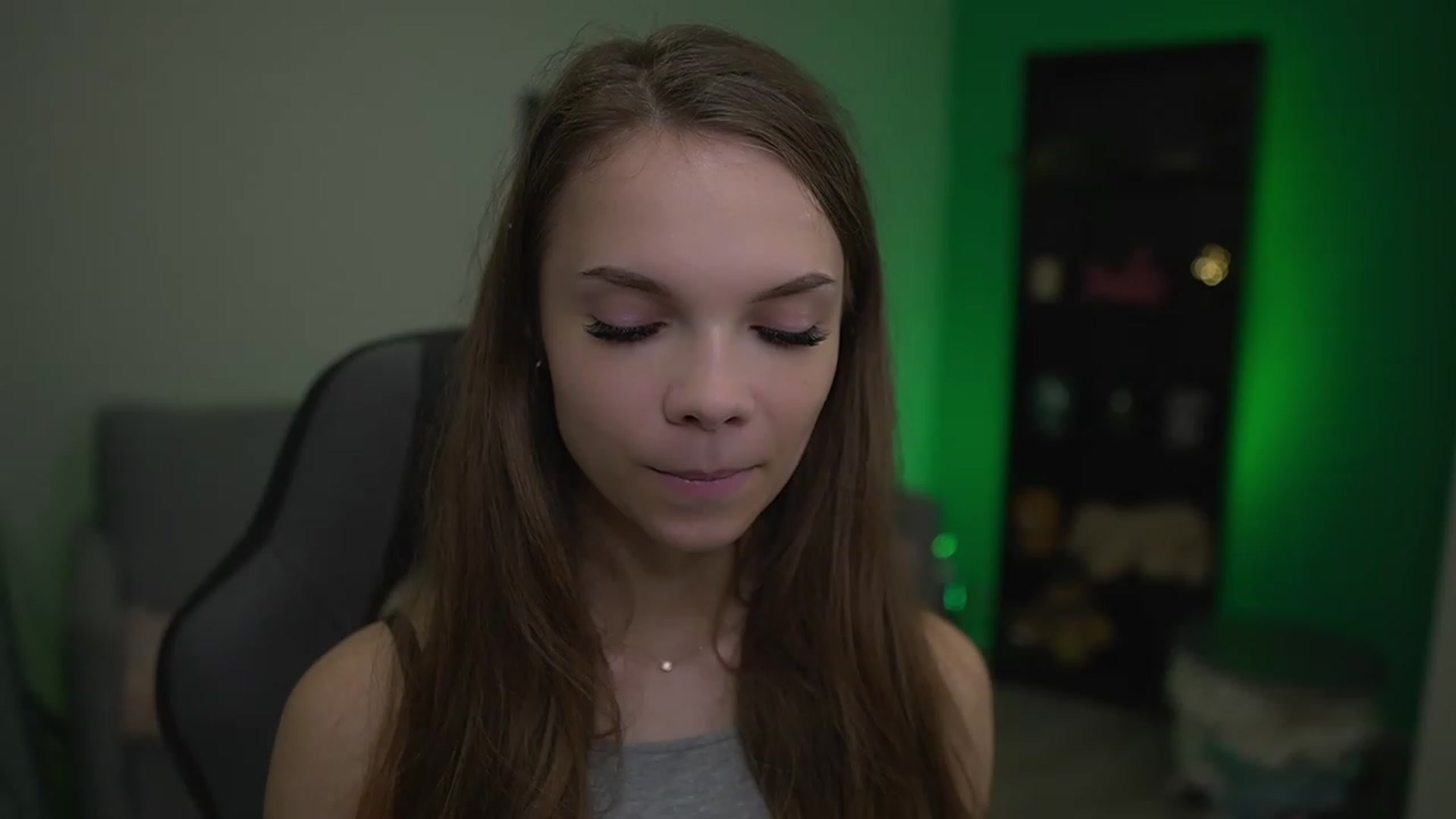 Gallery image thumbnail from Natasha_Malk's myfreecams stream on, 12/02/2022, 14:35 image 3 of 20