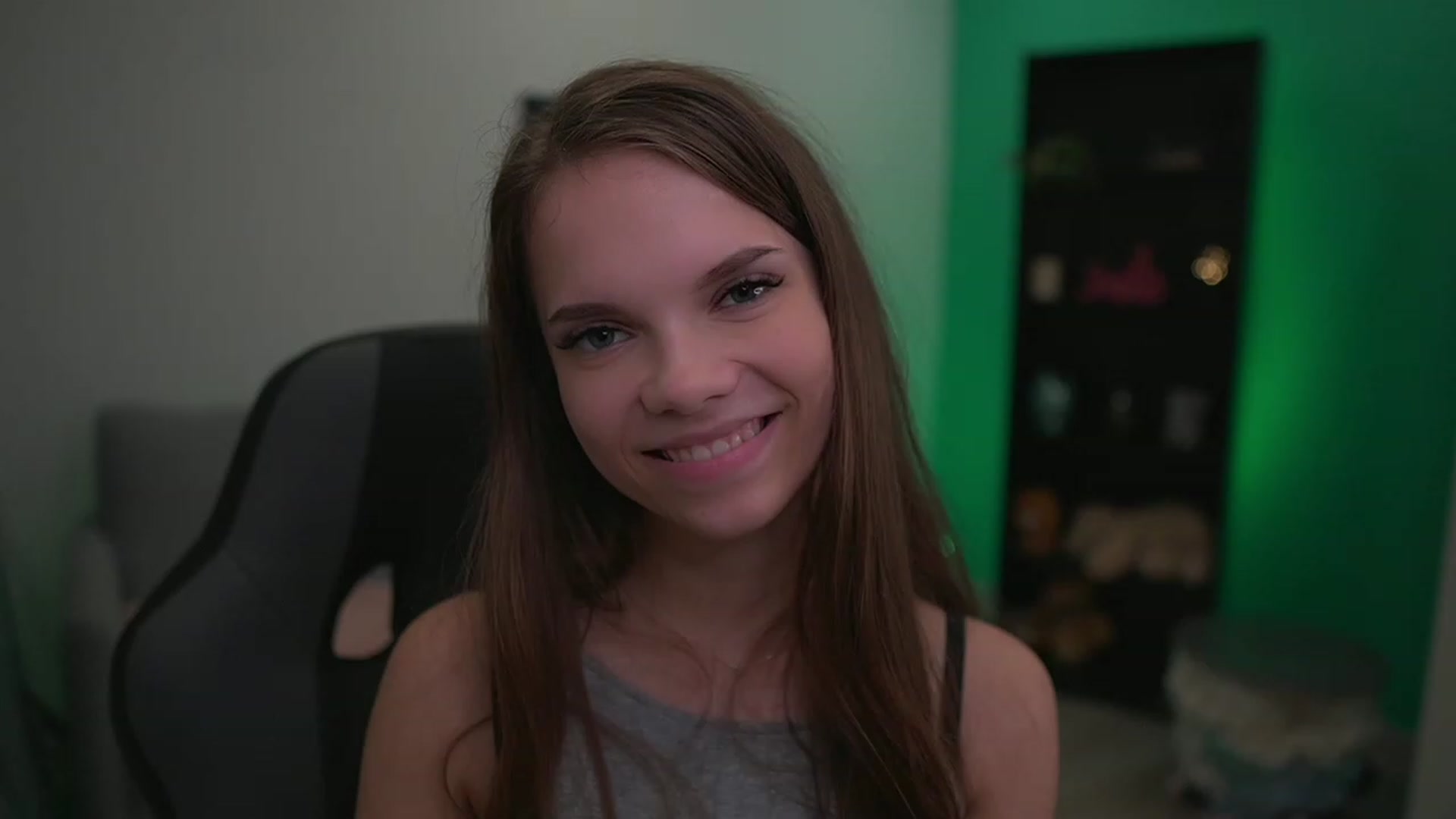 Gallery image thumbnail from Natasha_Malk's myfreecams stream on, 12/02/2022, 15:38 image 18 of 20