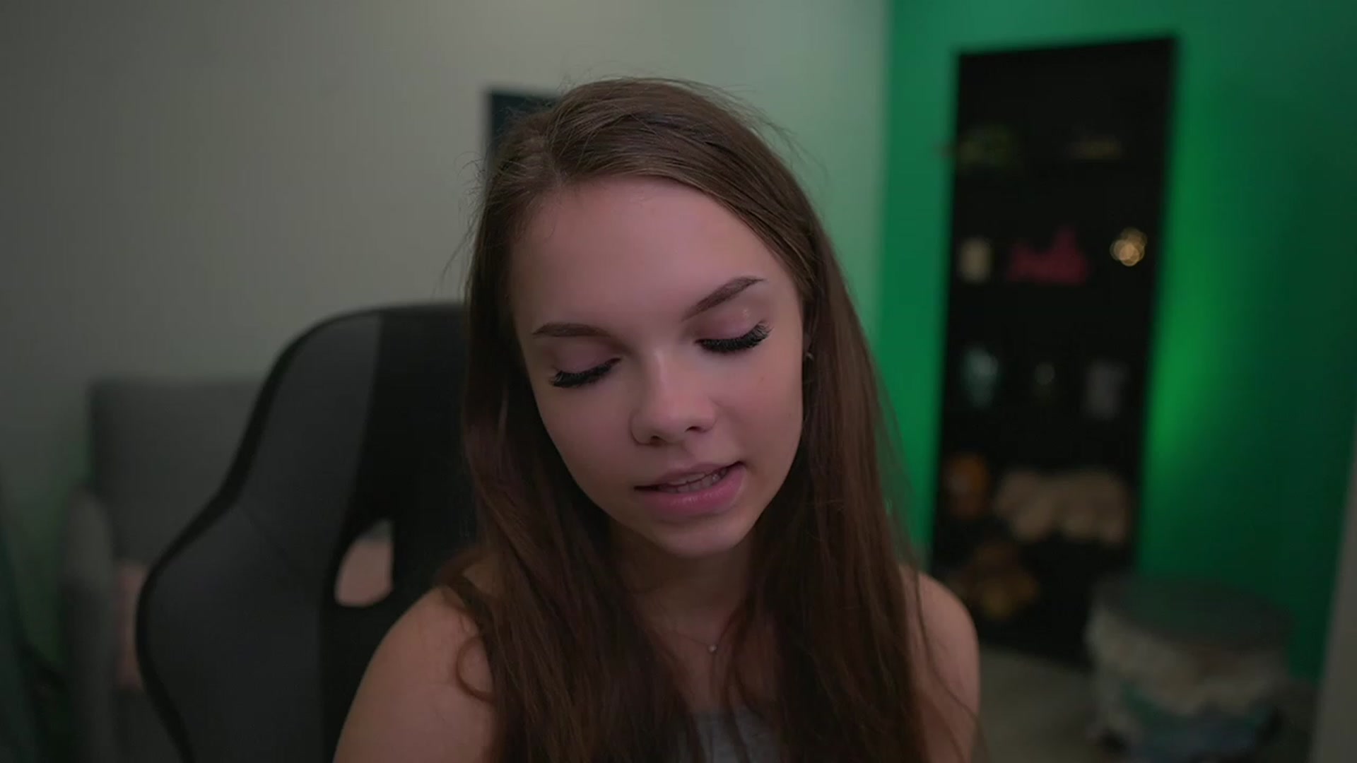 Gallery image thumbnail from Natasha_Malk's myfreecams stream on, 12/02/2022, 15:38 image 6 of 20