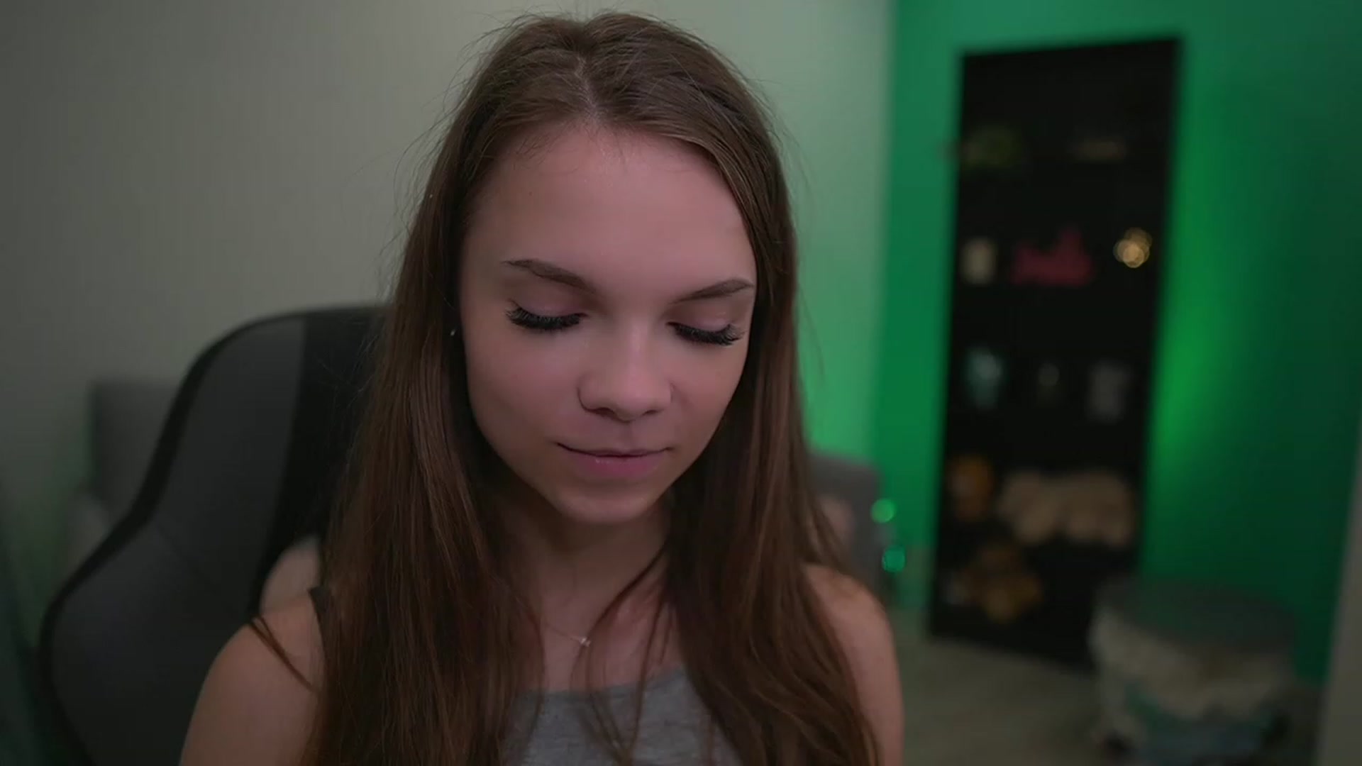 Gallery image thumbnail from Natasha_Malk's myfreecams stream on, 12/02/2022, 15:38 image 8 of 20