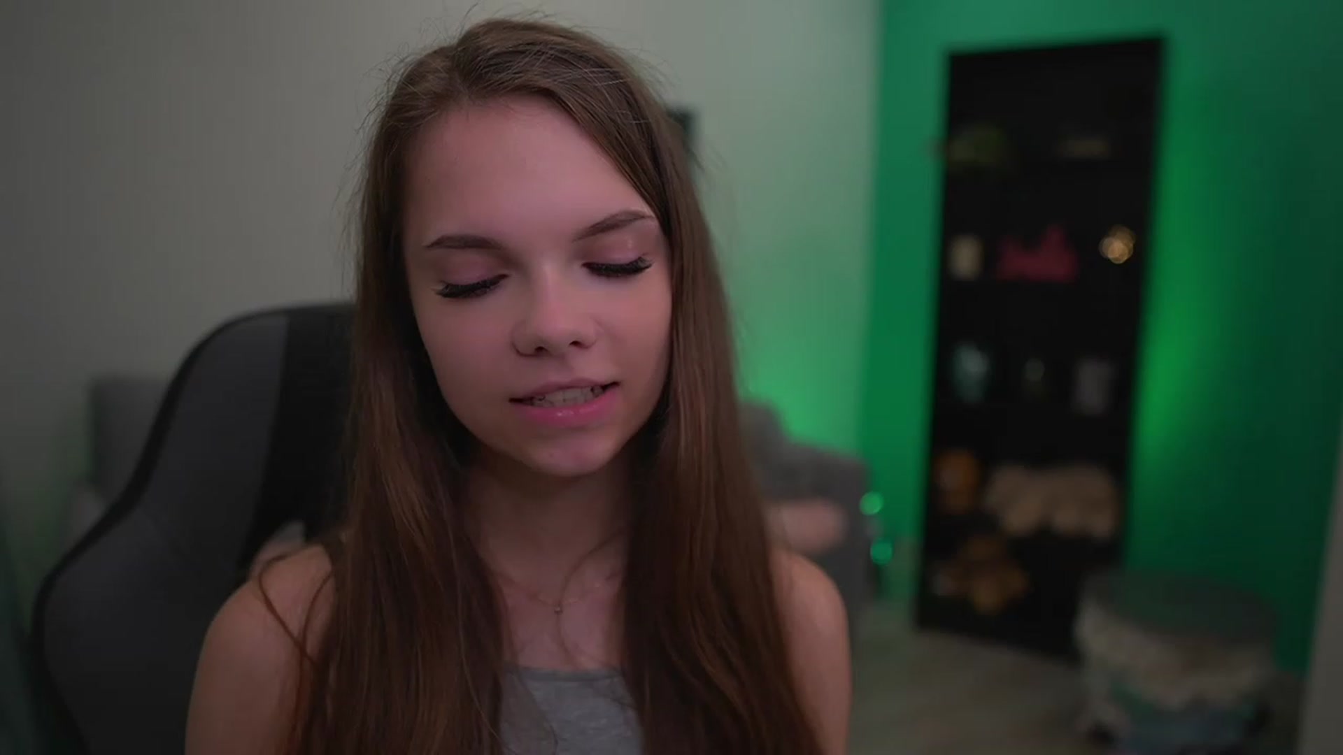 Gallery image thumbnail from Natasha_Malk's myfreecams stream on, 12/02/2022, 18:15 image 11 of 20