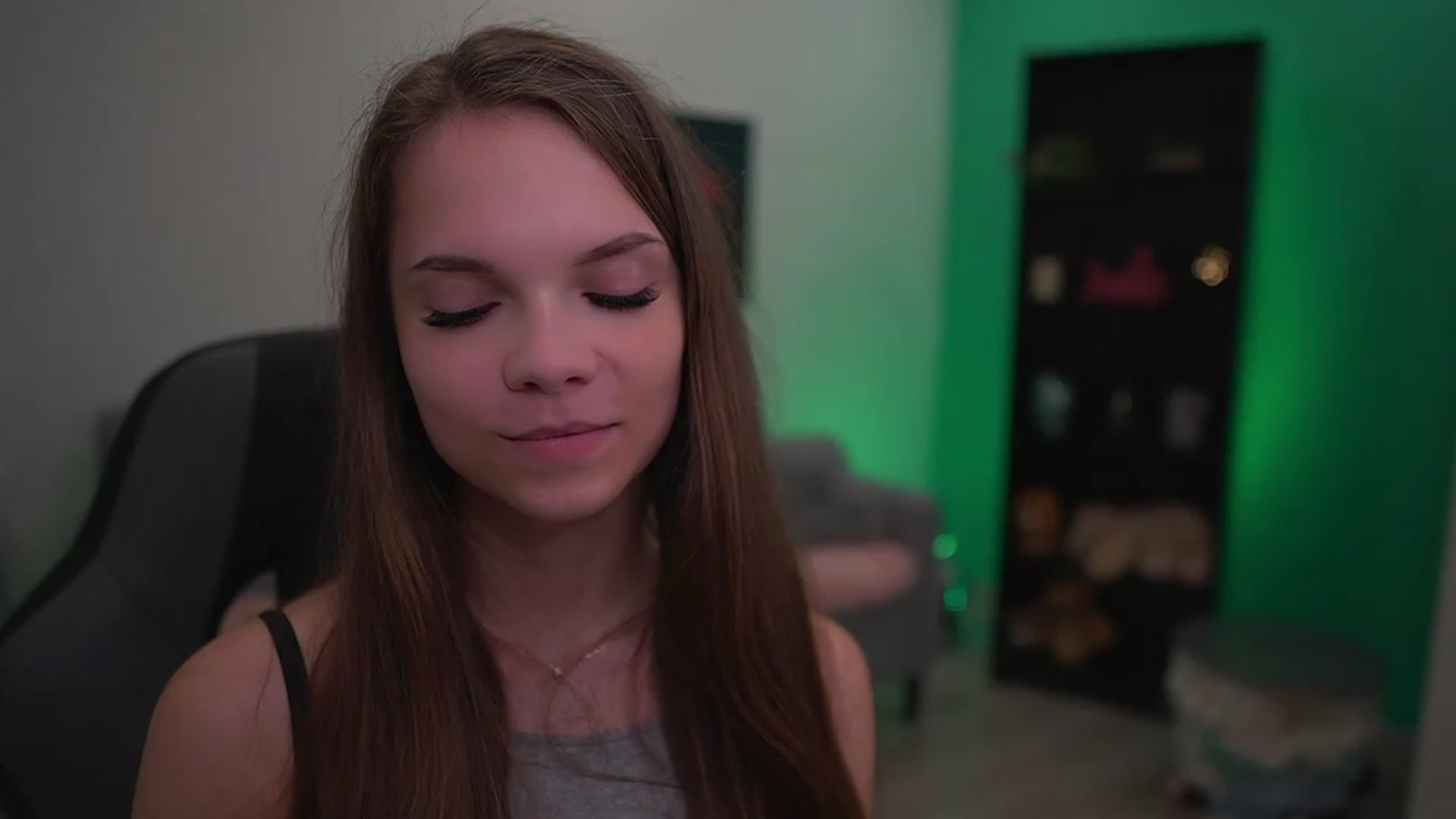 Gallery image thumbnail from Natasha_Malk's myfreecams stream on, 12/02/2022, 18:15 image 20 of 20