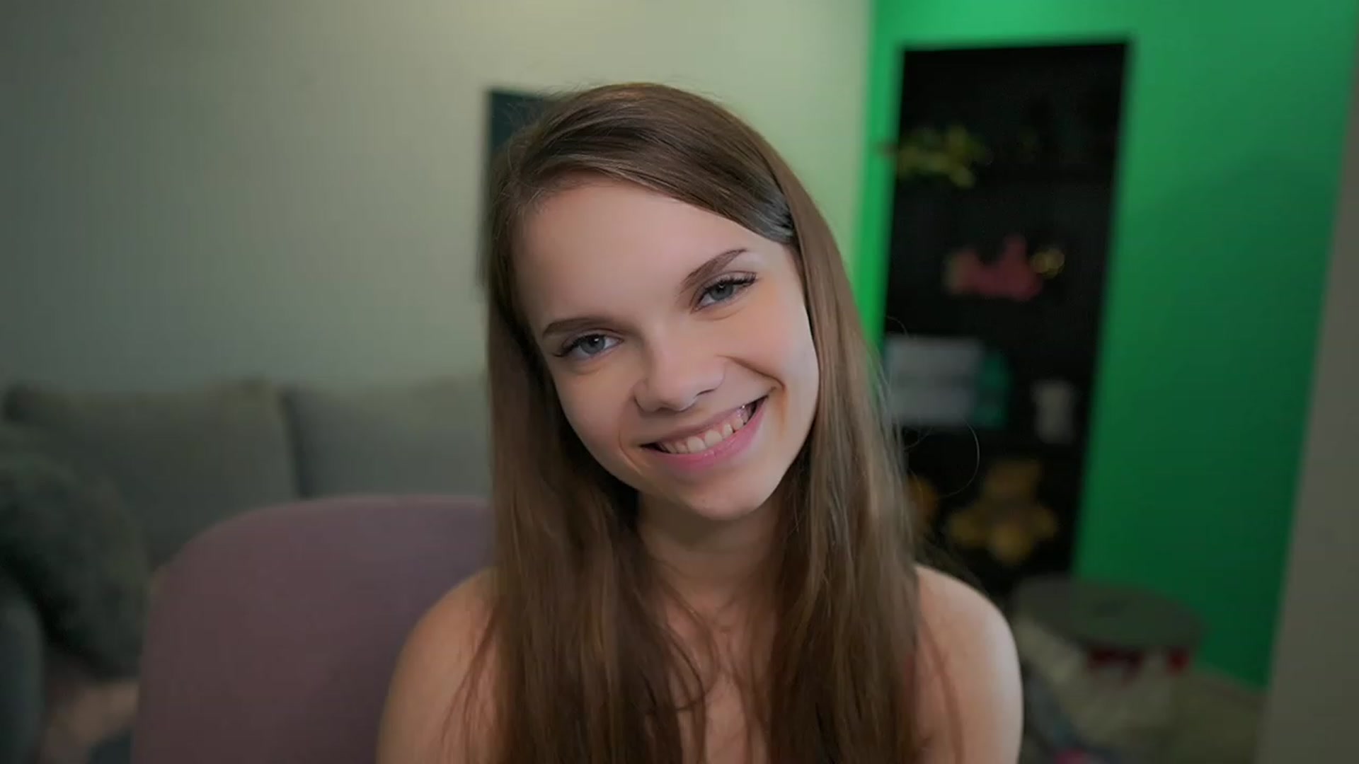 Gallery image thumbnail from Natasha_Malk's myfreecams stream on, 12/07/2022, 14:11 image 14 of 20
