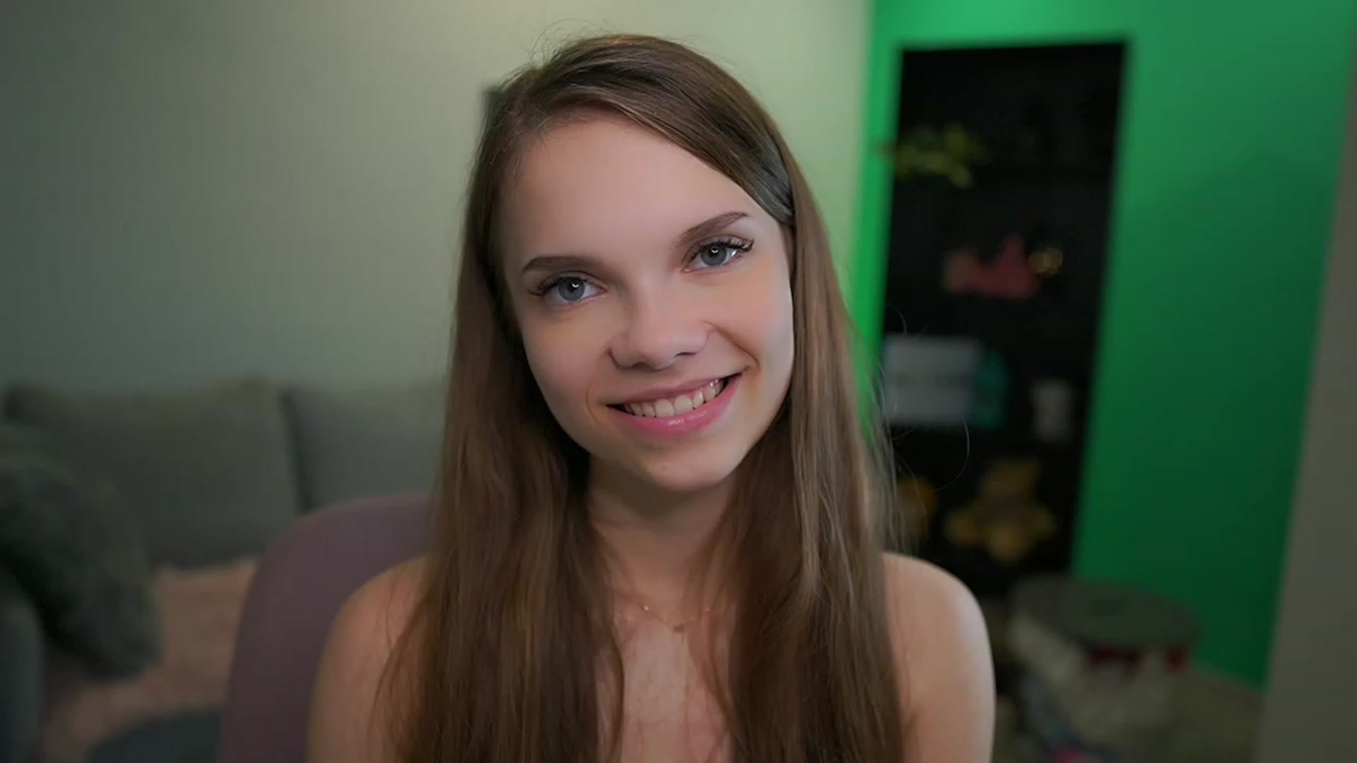 Gallery image thumbnail from Natasha_Malk's myfreecams stream on, 12/07/2022, 14:11 image 3 of 20
