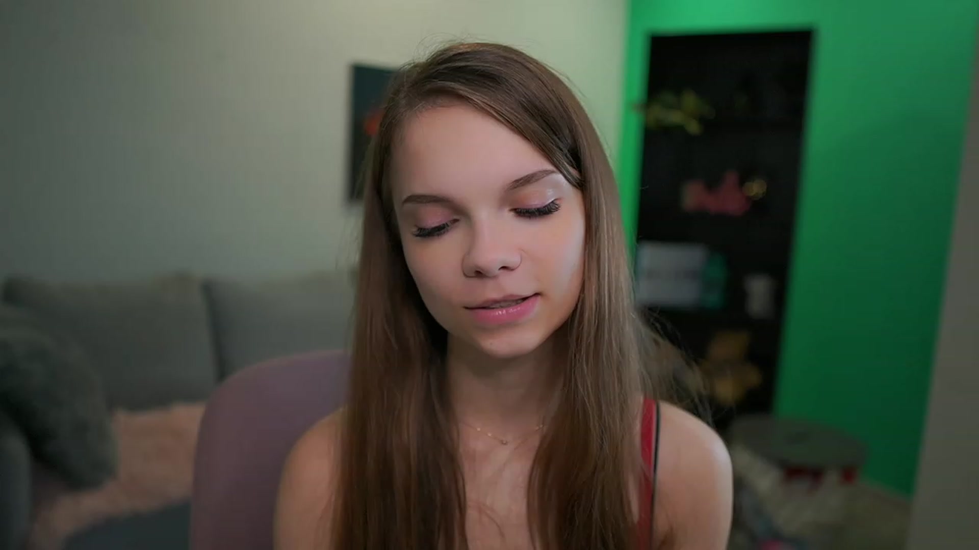 Gallery image thumbnail from Natasha_Malk's myfreecams stream on, 12/07/2022, 15:12 image 4 of 20